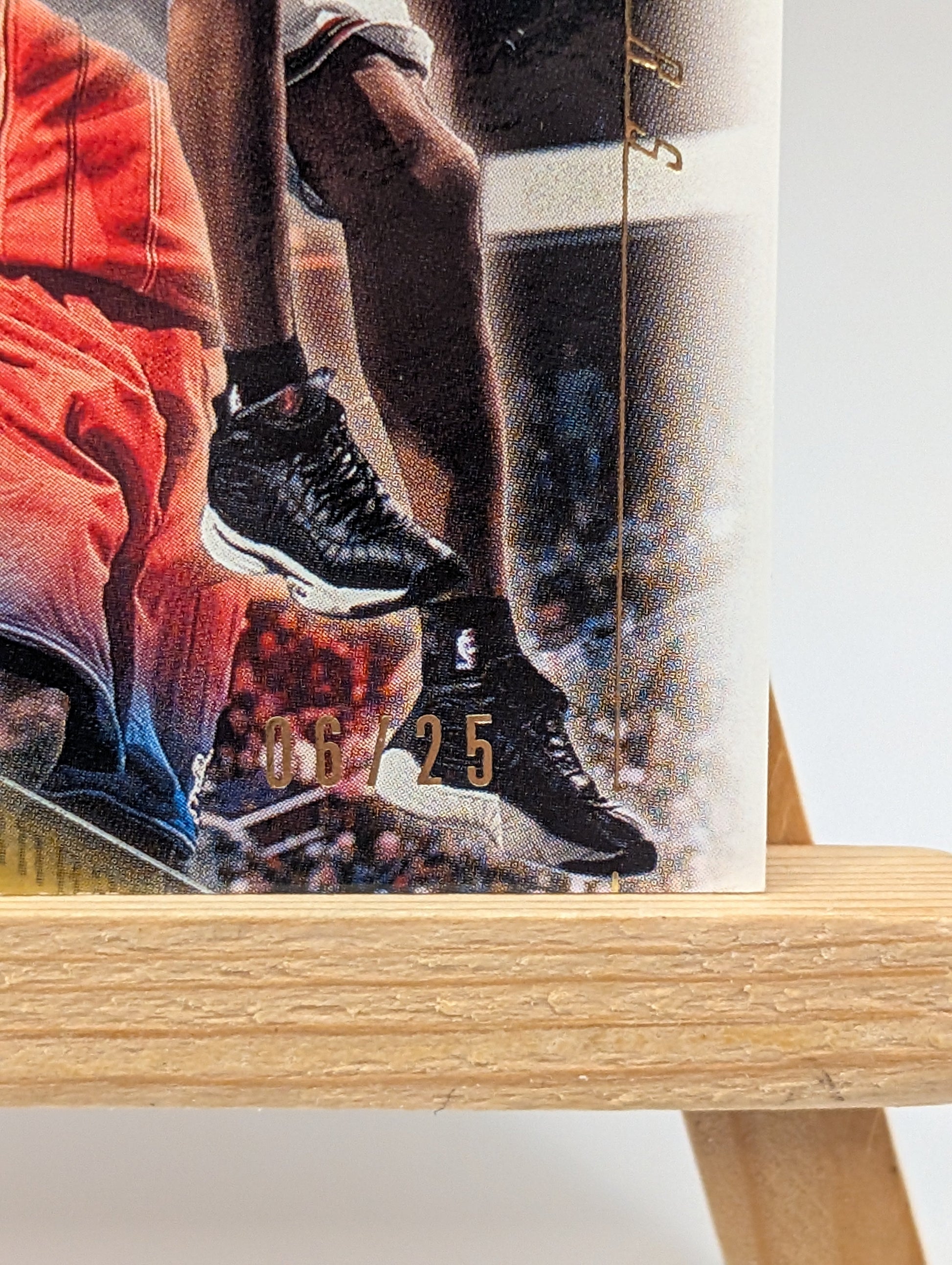 Allen Iverson [Spectrum] #3 2000 Spx /25 NBA FRENLY BRICKS - Open 7 Days
