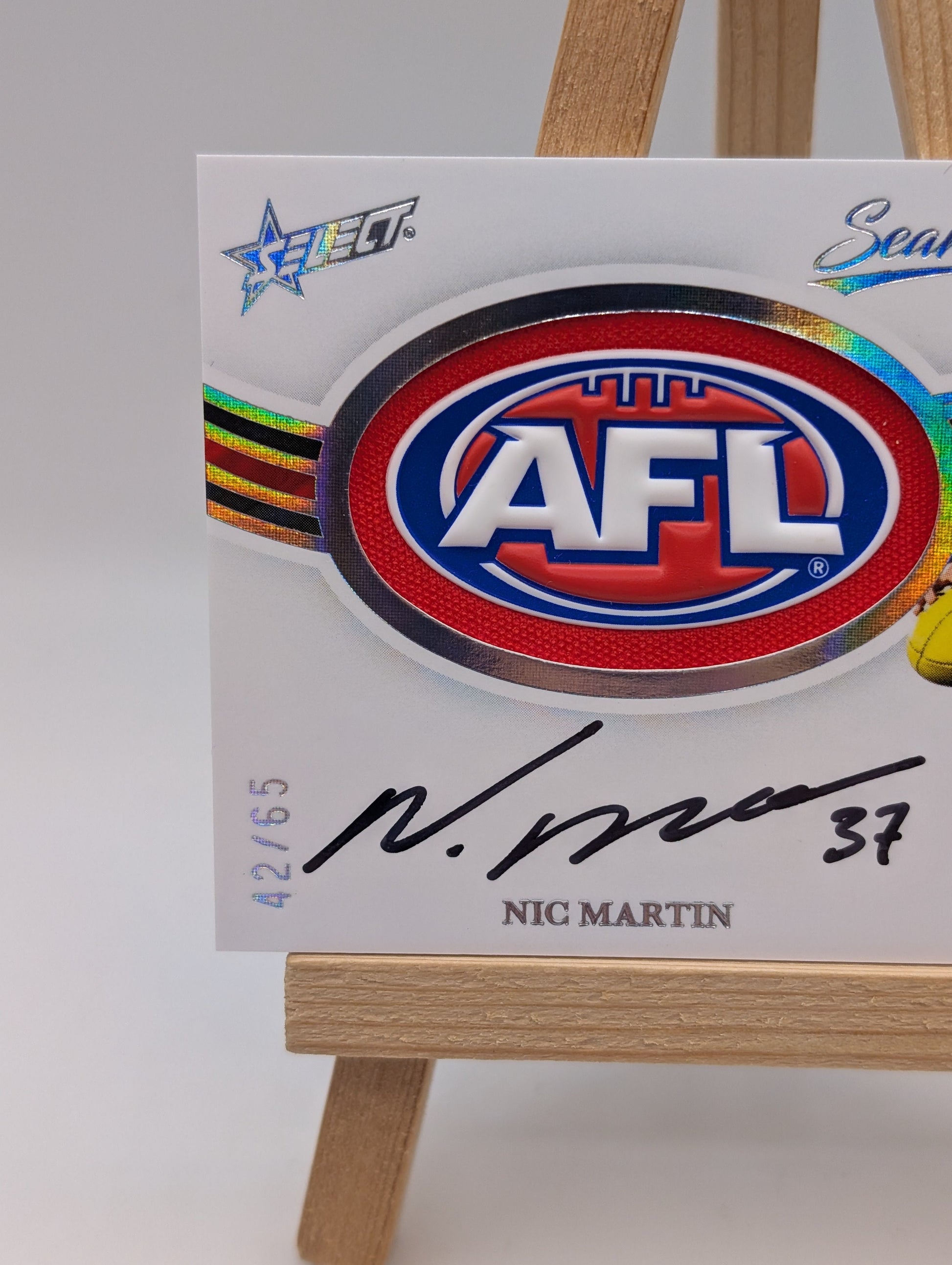2025 AFL Select Seamless Badge Signature Nic Martin /65 Essendon Bombers FRENLY BRICKS - Open 7 Days