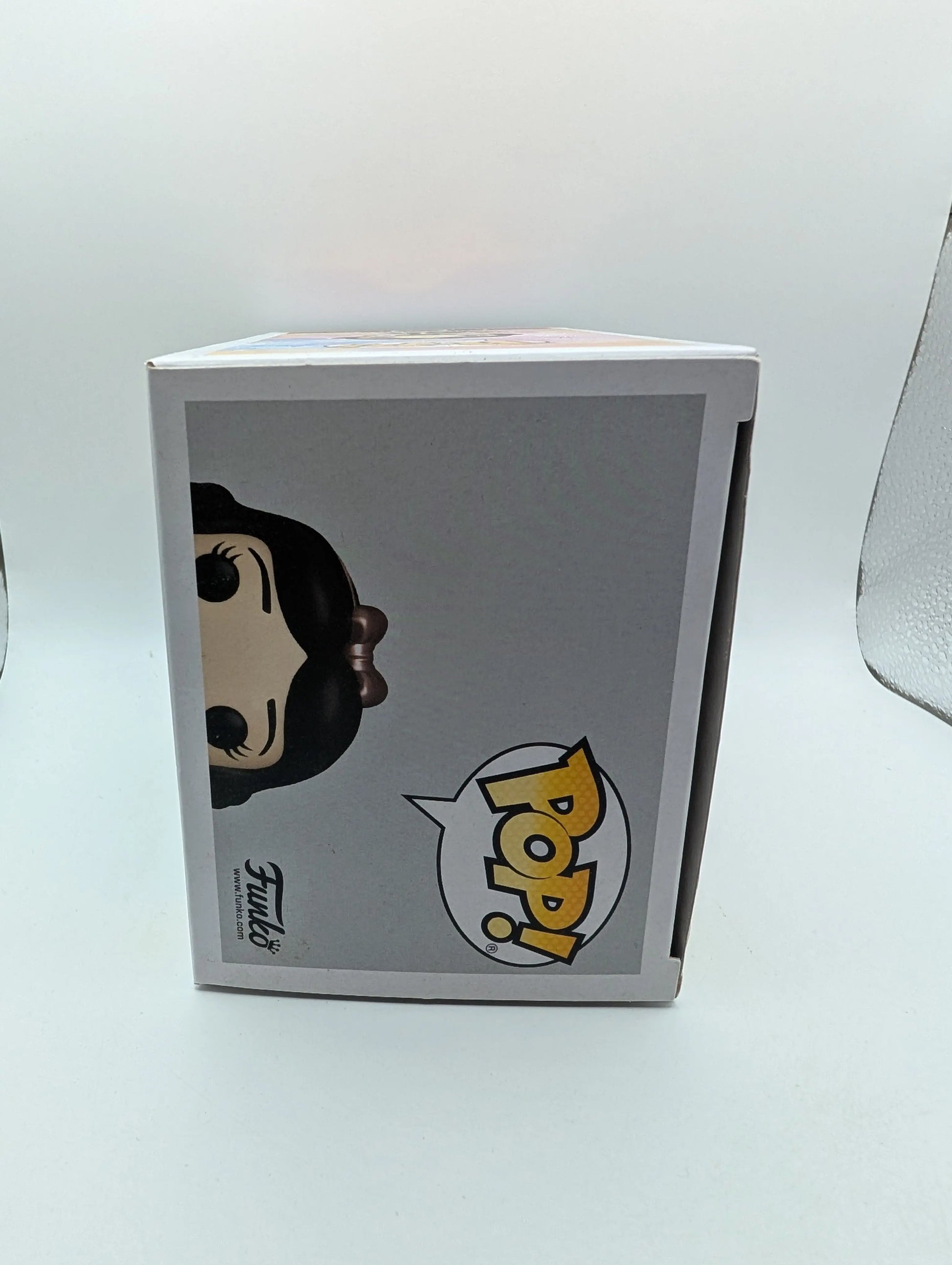 Disney Princess Snow White (with pin) Funko Pop! Vinyl #339 Exclusive FRENLY BRICKS - Open 7 Days