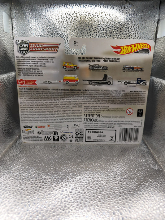 Hot Wheels Car Culture Team Transport Fleet Street with 2016 Mercedes-AMG GT3 FRENLY BRICKS - Open 7 Days