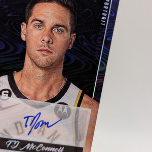 2022-23 Panini Chronicles Luminance TJ McConnell /25 Auto Portrait FRENLY BRICKS - Open 7 Days