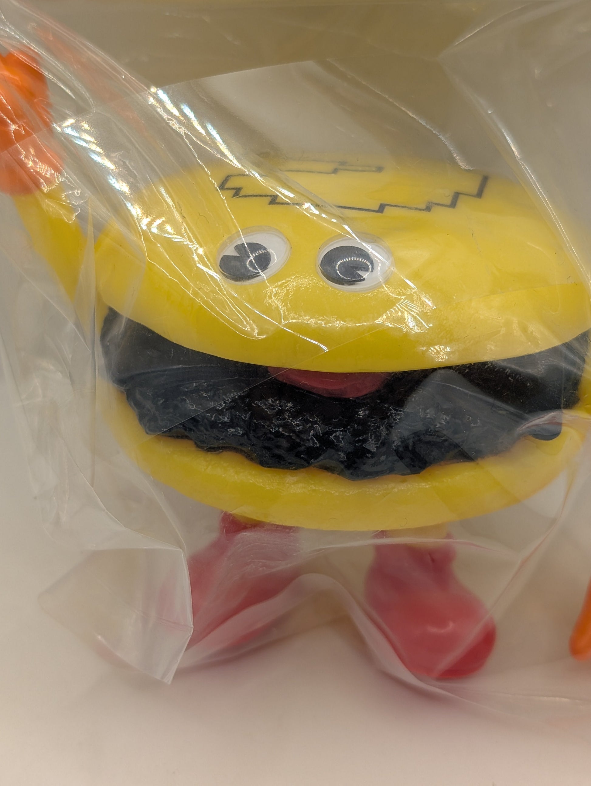 KAIEDA PAC-MAN PAC-MAN Burger Sofvi dune FLAVORS Flavors with Card FRENLY BRICKS - Open 7 Days