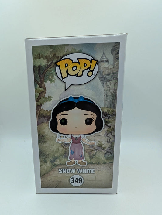 Snow White - Snow White & Seven Dwarfs - Funko POP! Vinyl - #349 FRENLY BRICKS - Open 7 Days