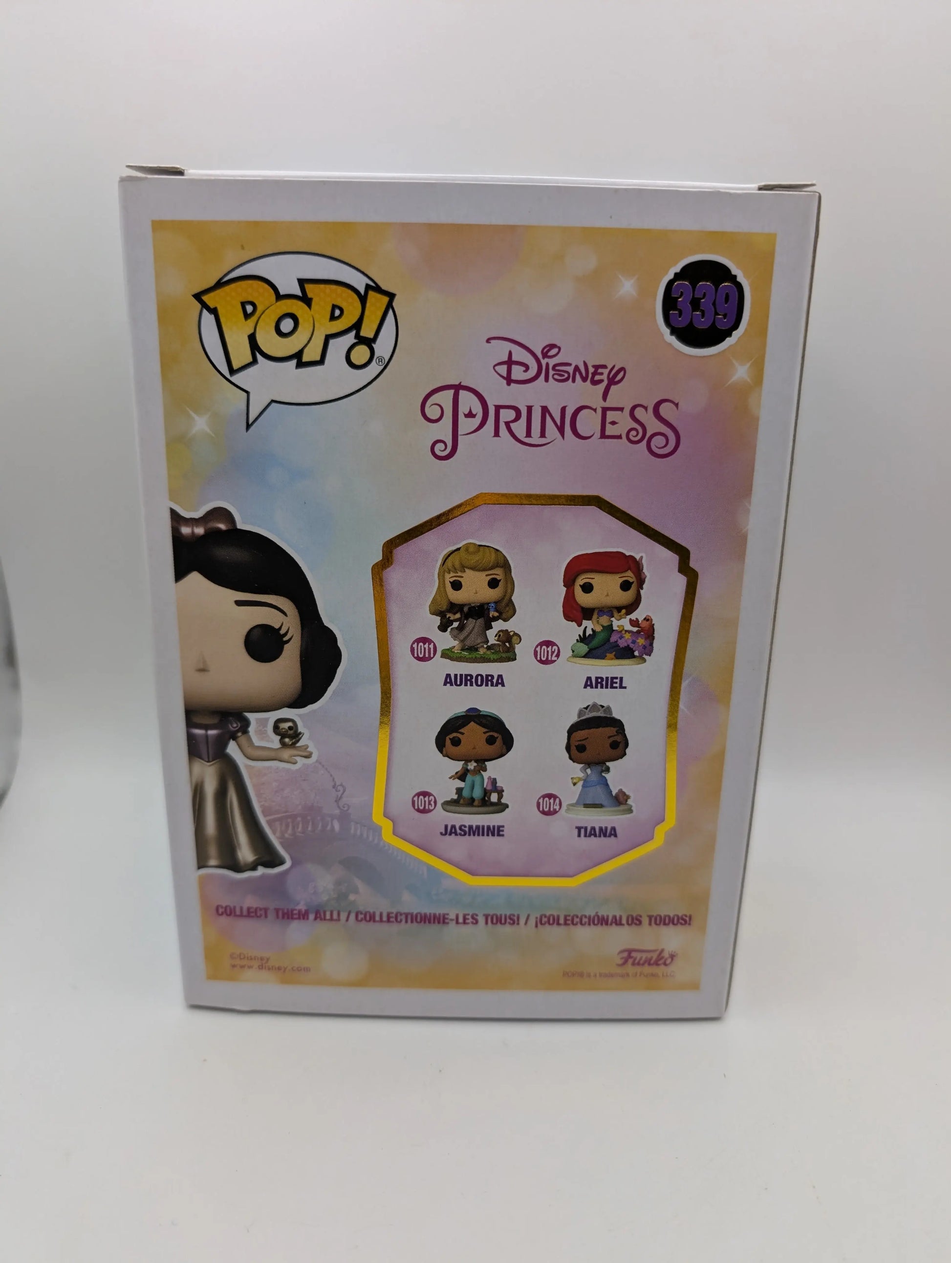 Disney Princess Snow White (with pin) Funko Pop! Vinyl #339 Exclusive FRENLY BRICKS - Open 7 Days
