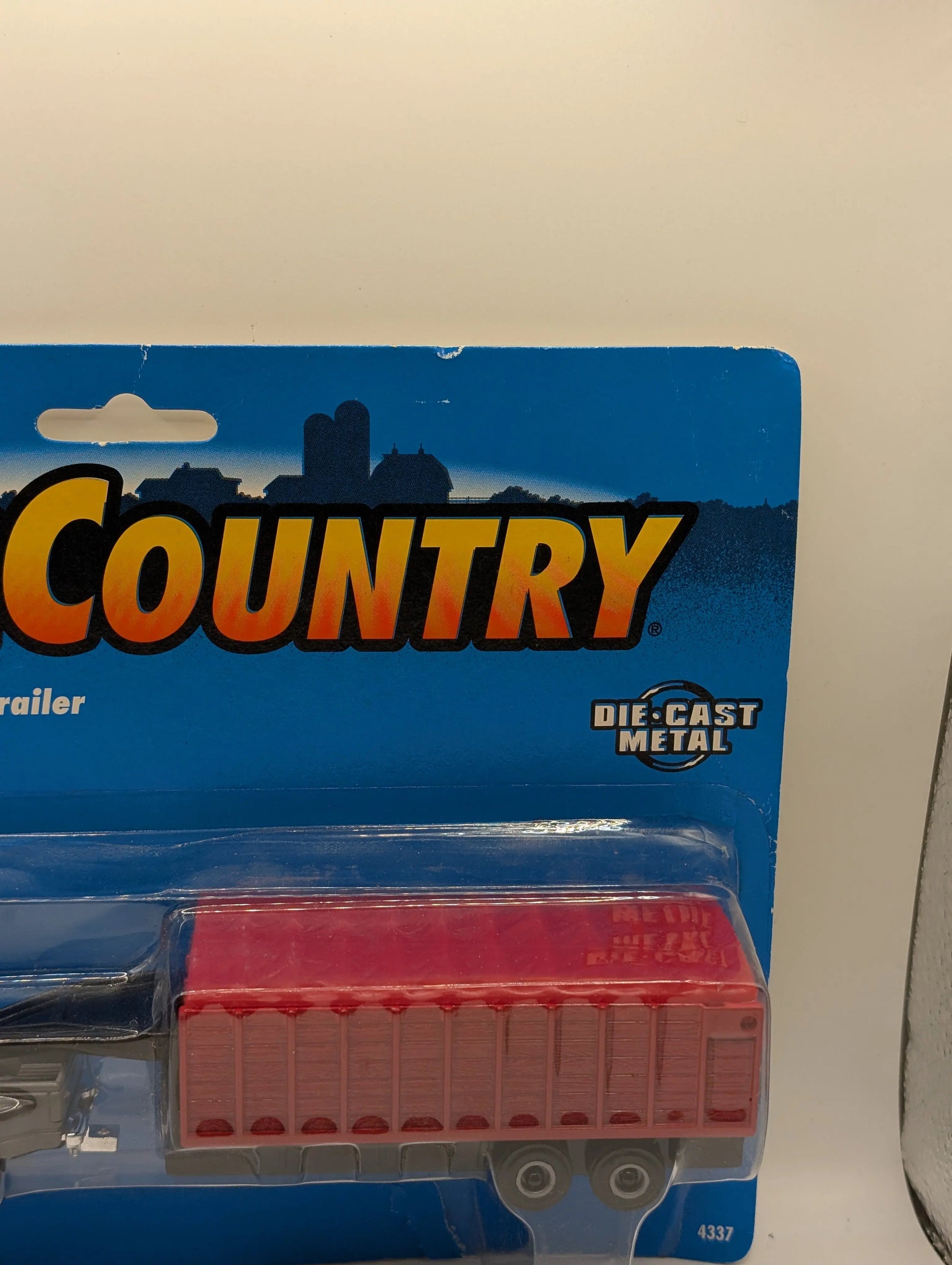 1/64 Farm Country Dually Pickup with Grain Trailer - new in package FRENLY BRICKS - Open 7 Days