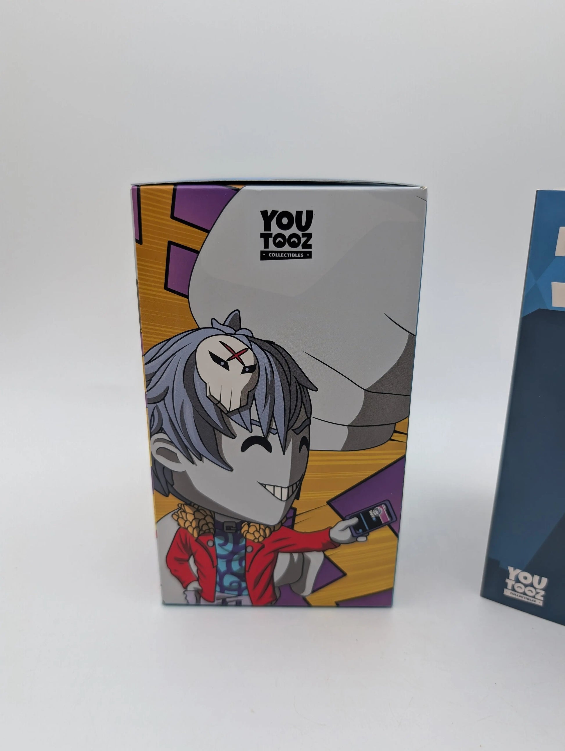 Youtooz * Nux Taku Versus * Vinyl Figure * 416 FRENLY BRICKS - Open 7 Days