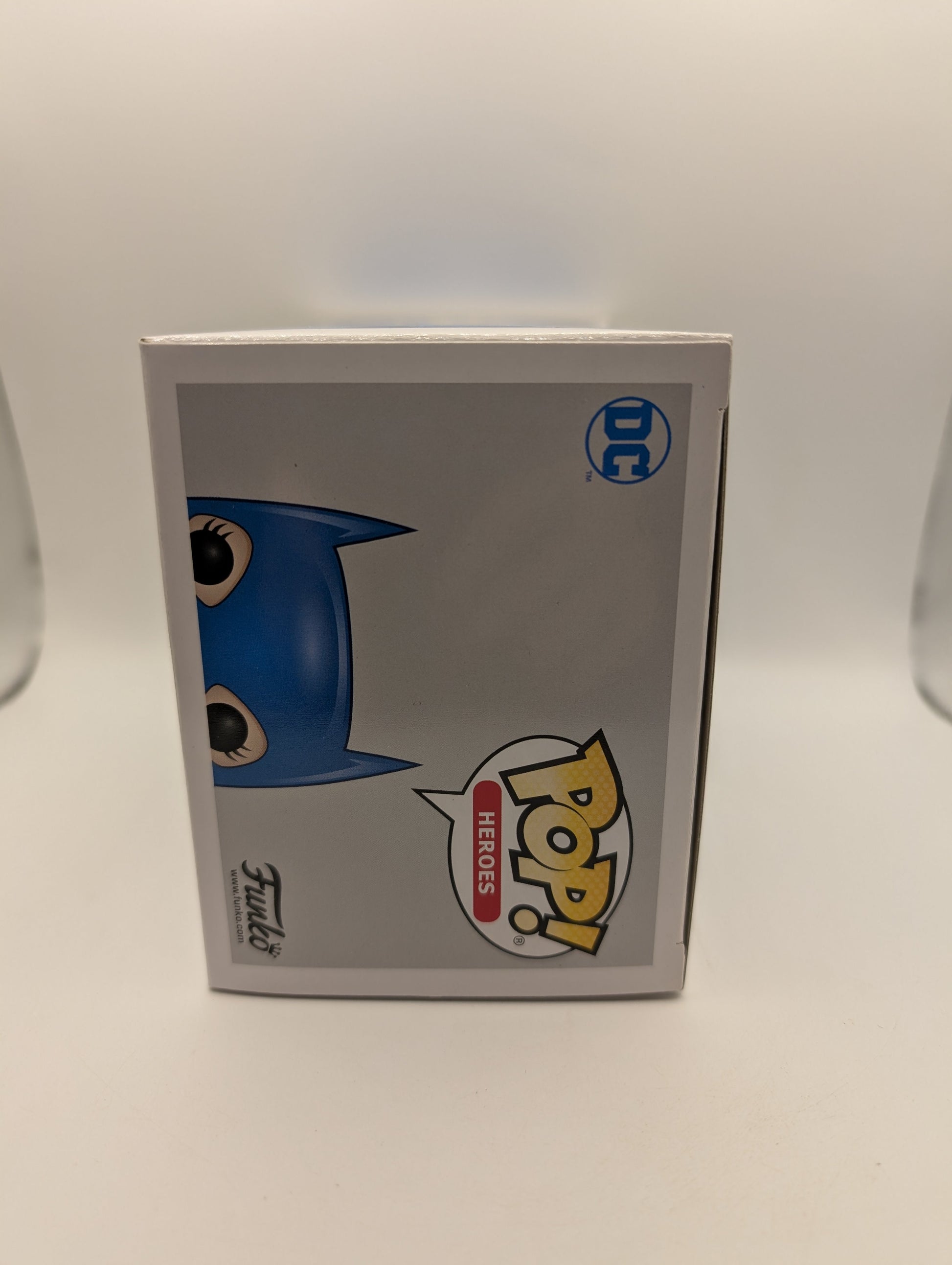 Batgirl Funko Pop #148 Vaulted Vinyl Figurine. Speciality Series FRENLY BRICKS - Open 7 Days