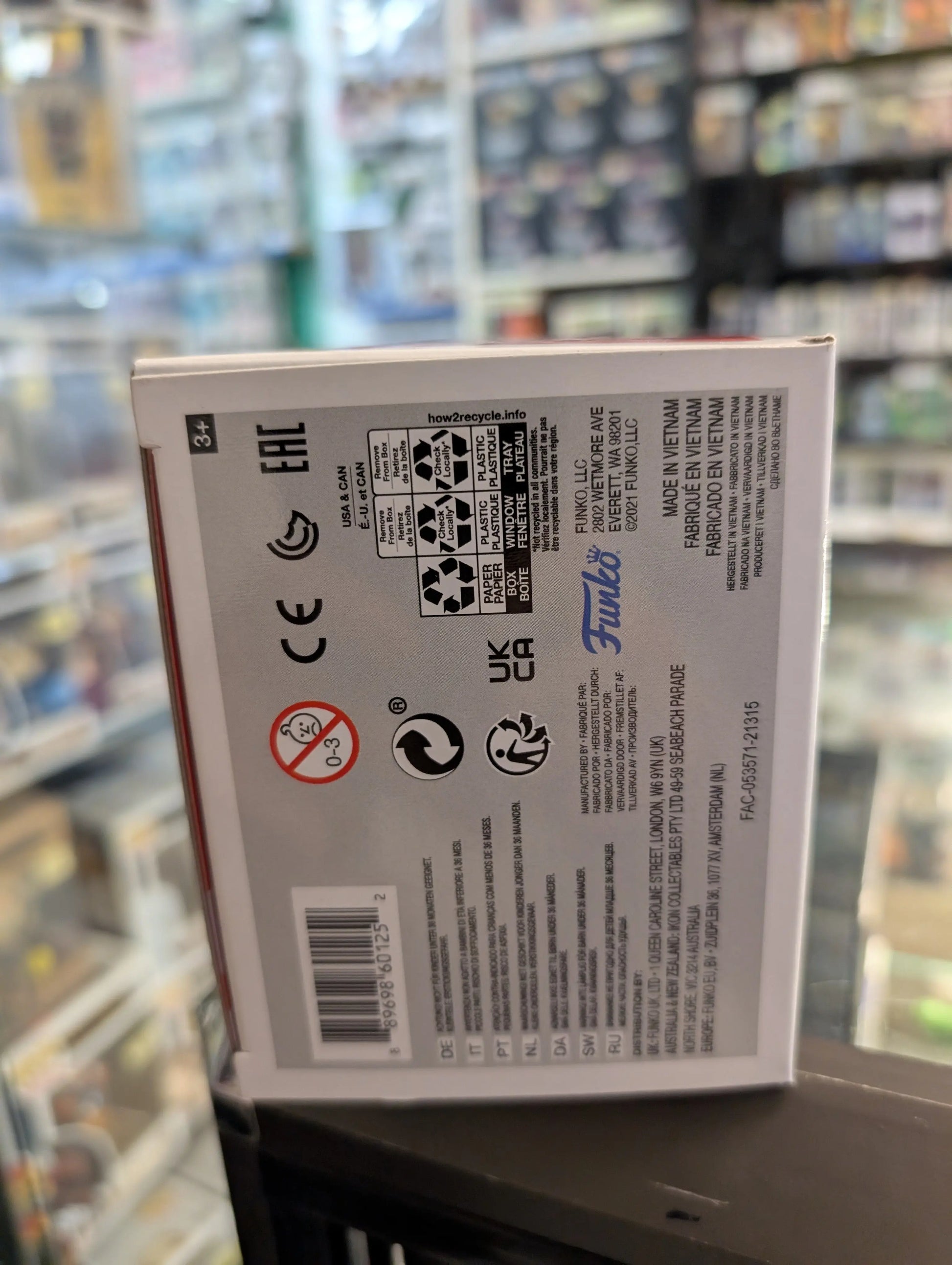 Star Wars Luke Skywalker With Grogu #494 Pop Vinyl Valentines FRENLY BRICKS - Open 7 Days