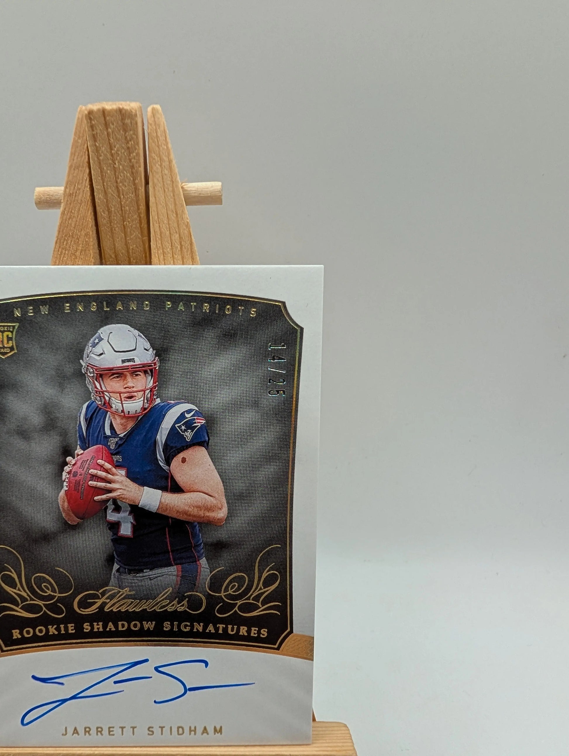 2019 Flawless Jarrett Stidham RC Shadow Signatures Gold ON CARD Auto /25 RSS-JS FRENLY BRICKS - Open 7 Days