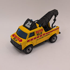 LESNEY MATCHBOX NO. 21 CHEVROLET TOW TRUCK FRENLY BRICKS - Open 7 Days