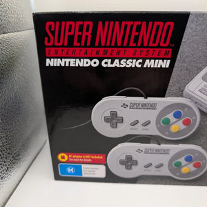 Nintendo Classic Mini: Super Nintendo Entertainment System- Grey - Pal FRENLY BRICKS - Open 7 Days