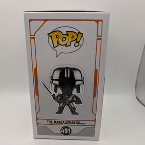 Funko Pop! Star Wars The Mandalorian With Darksaber Glows In The Dark #491 FRENLY BRICKS - Open 7 Days
