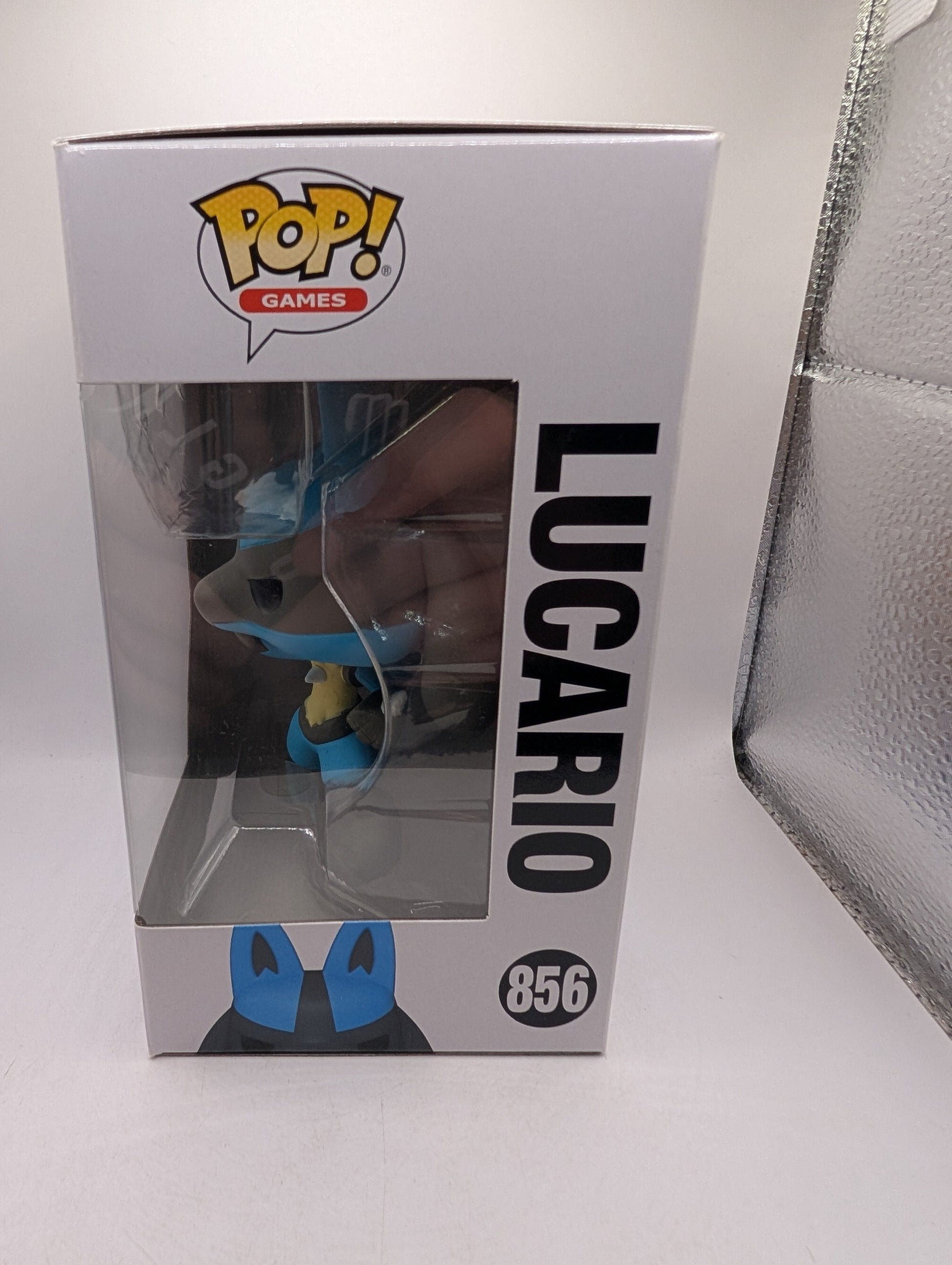 Funko POP! Games  - Pokémon - Lucario #856 FRENLY BRICKS - Open 7 Days