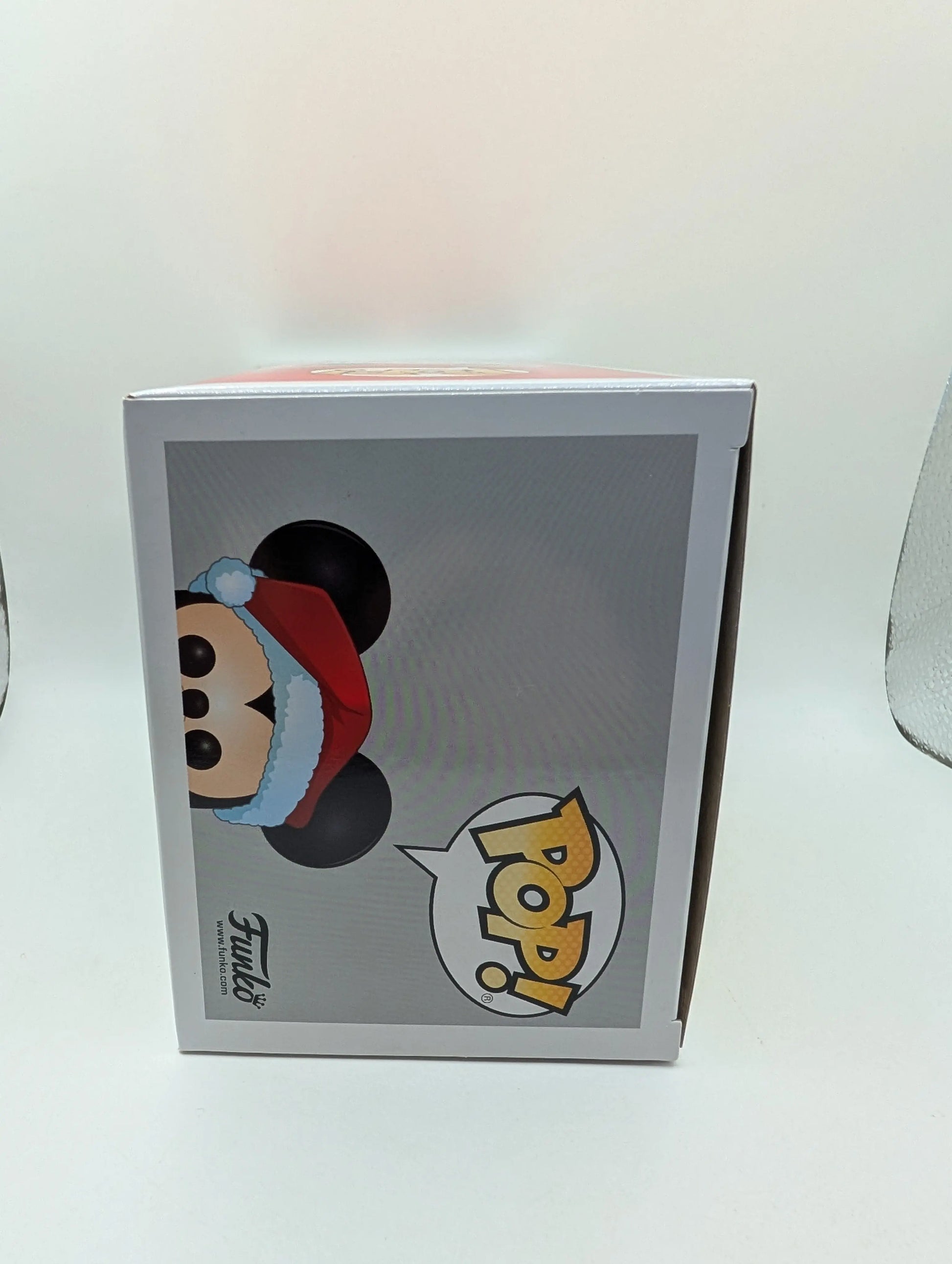 Disney - 455 Holiday Mickey - vaulted - Pop! Vinyl Figure FRENLY BRICKS - Open 7 Days