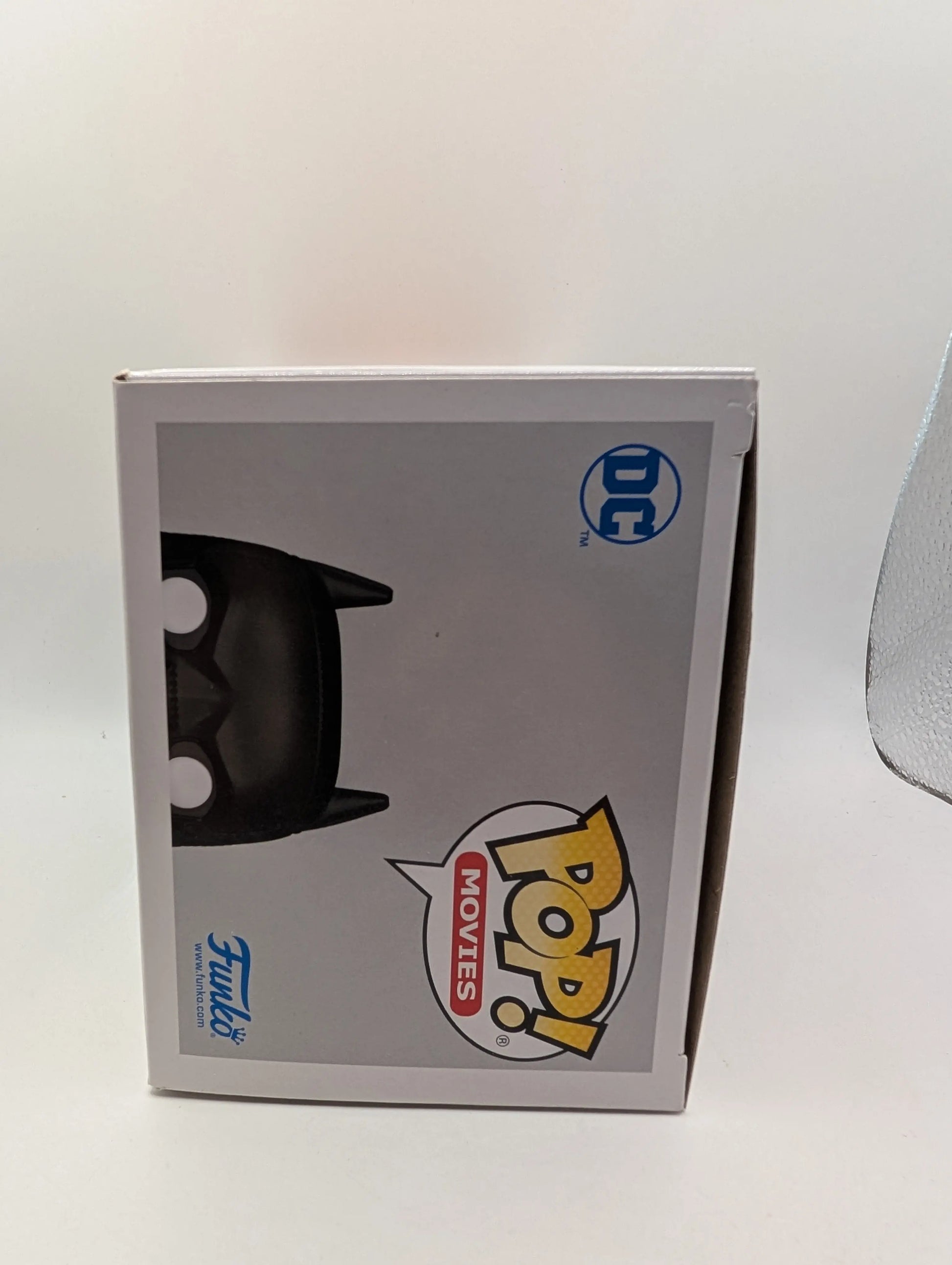 Funko Pop! Vinyl: DC Universe - Batman #1189 FRENLY BRICKS - Open 7 Days