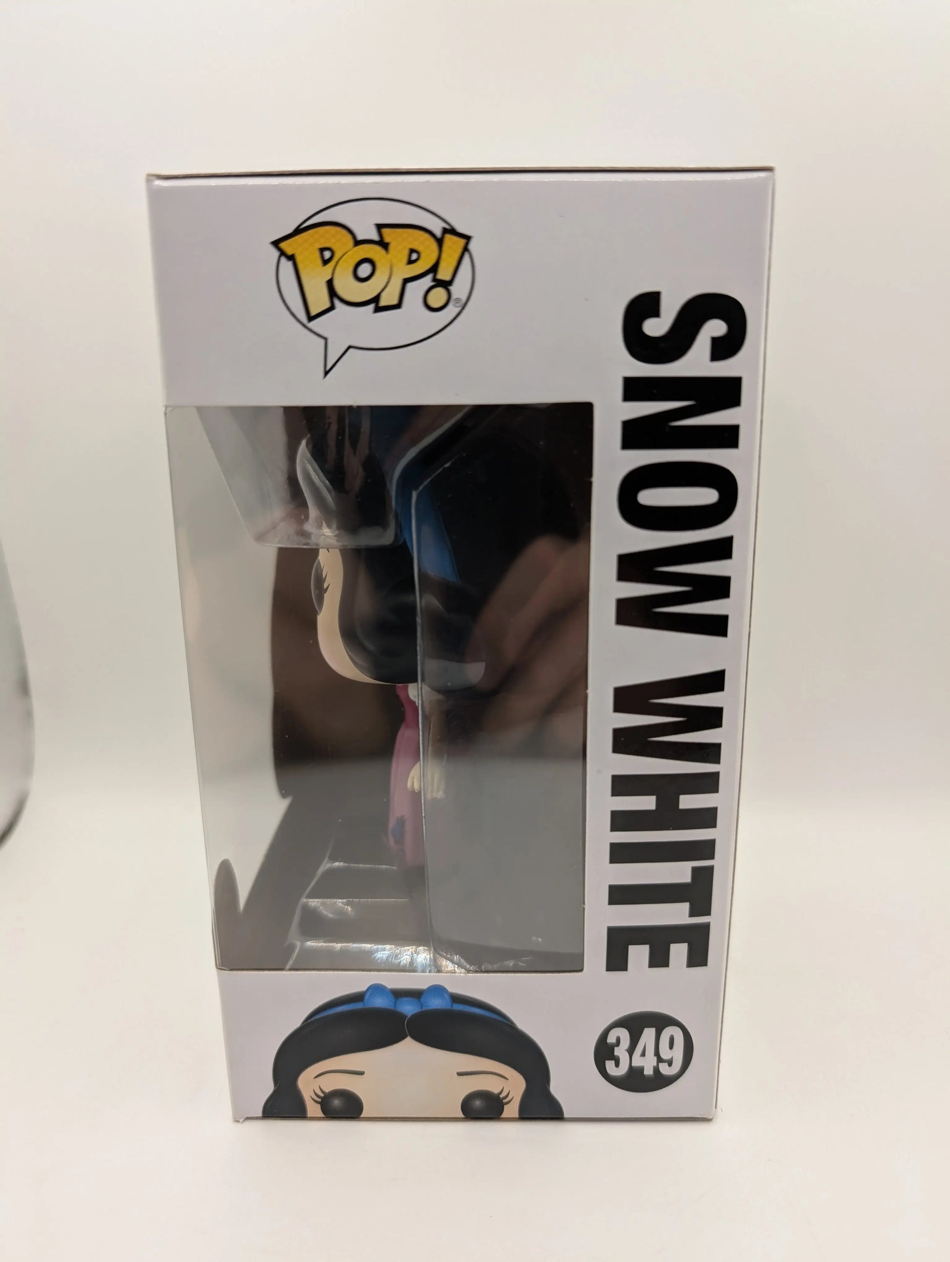 Snow White - Snow White & Seven Dwarfs - Funko POP! Vinyl - #349 FRENLY BRICKS - Open 7 Days