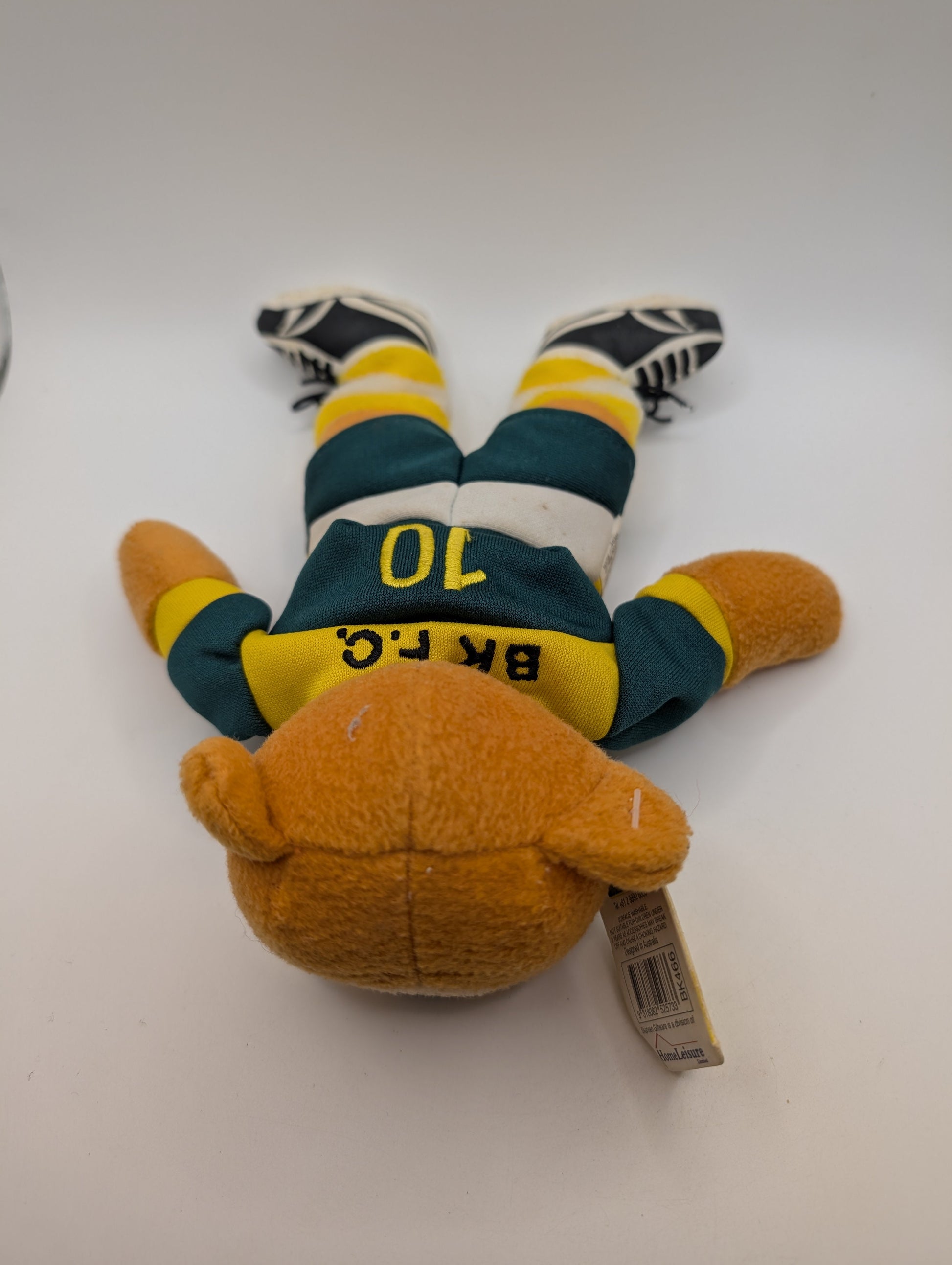 BEANIE KIDS STRIKER THE SOCCER BEAR ( RETIRED 2006 ) FRENLY BRICKS - Open 7 Days
