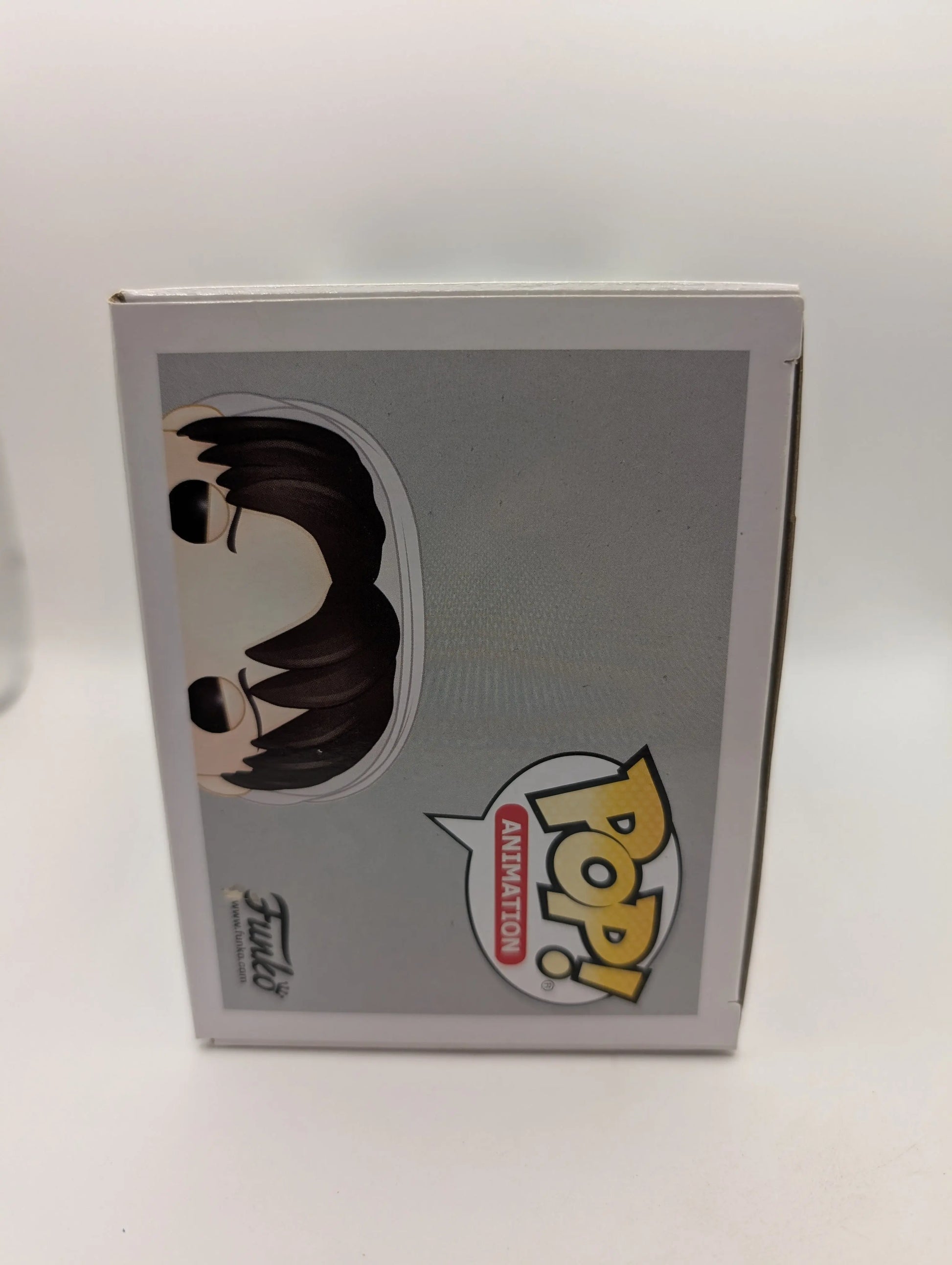 Funko Pop! Attack On Titan Cleaning Levi #239 Hot Topic Exclusive Vaulted FRENLY BRICKS - Open 7 Days