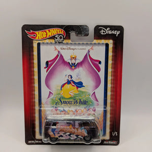 HOT WHEELS POP CULTURE SNOW WHITE  VOLKSWAGEN T1 PANEL BUS 1/5 FRENLY BRICKS - Open 7 Days