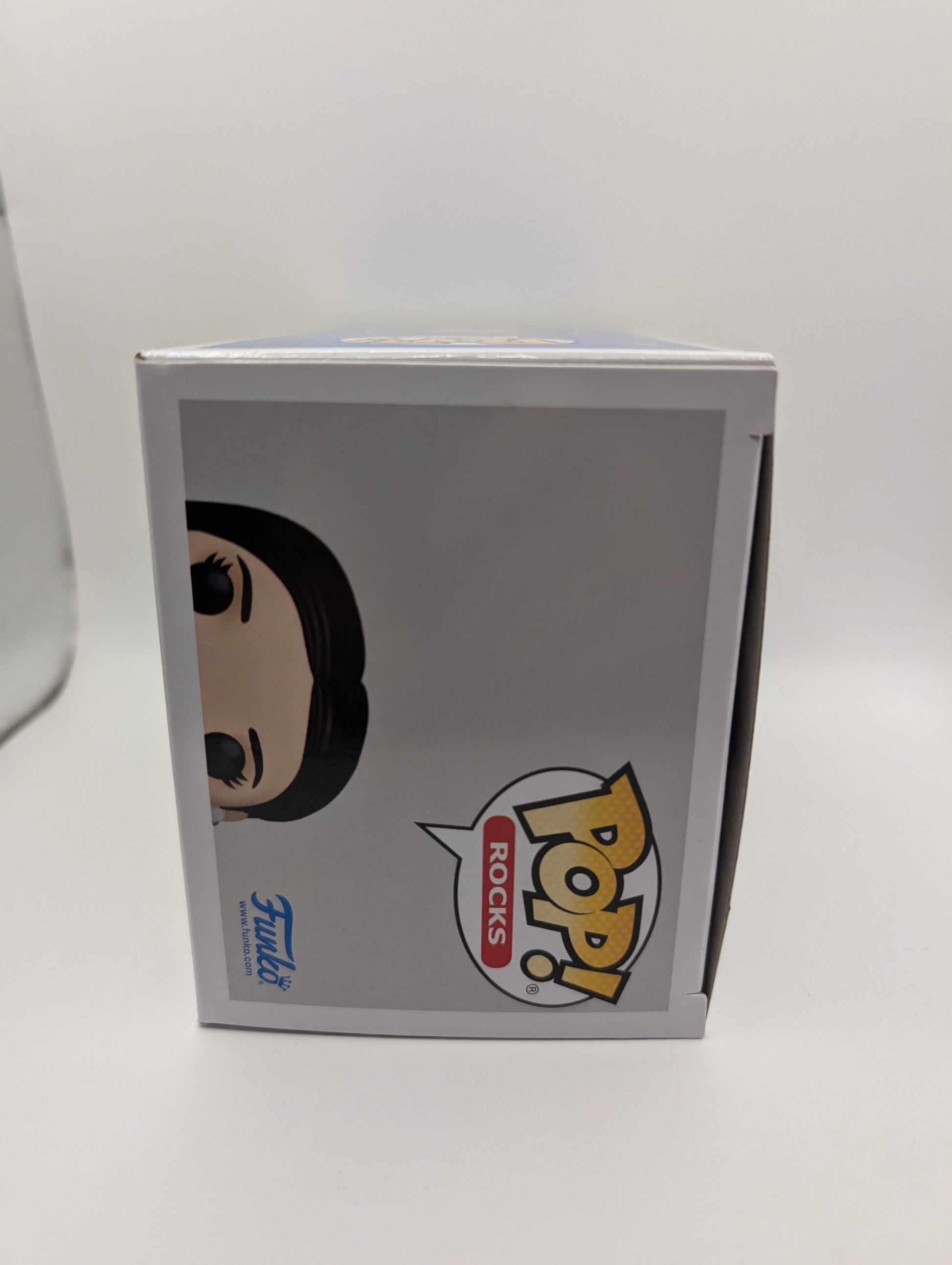 Funko Pop! Vinyl: Newjeans - Minji #450 FRENLY BRICKS - Open 7 Days