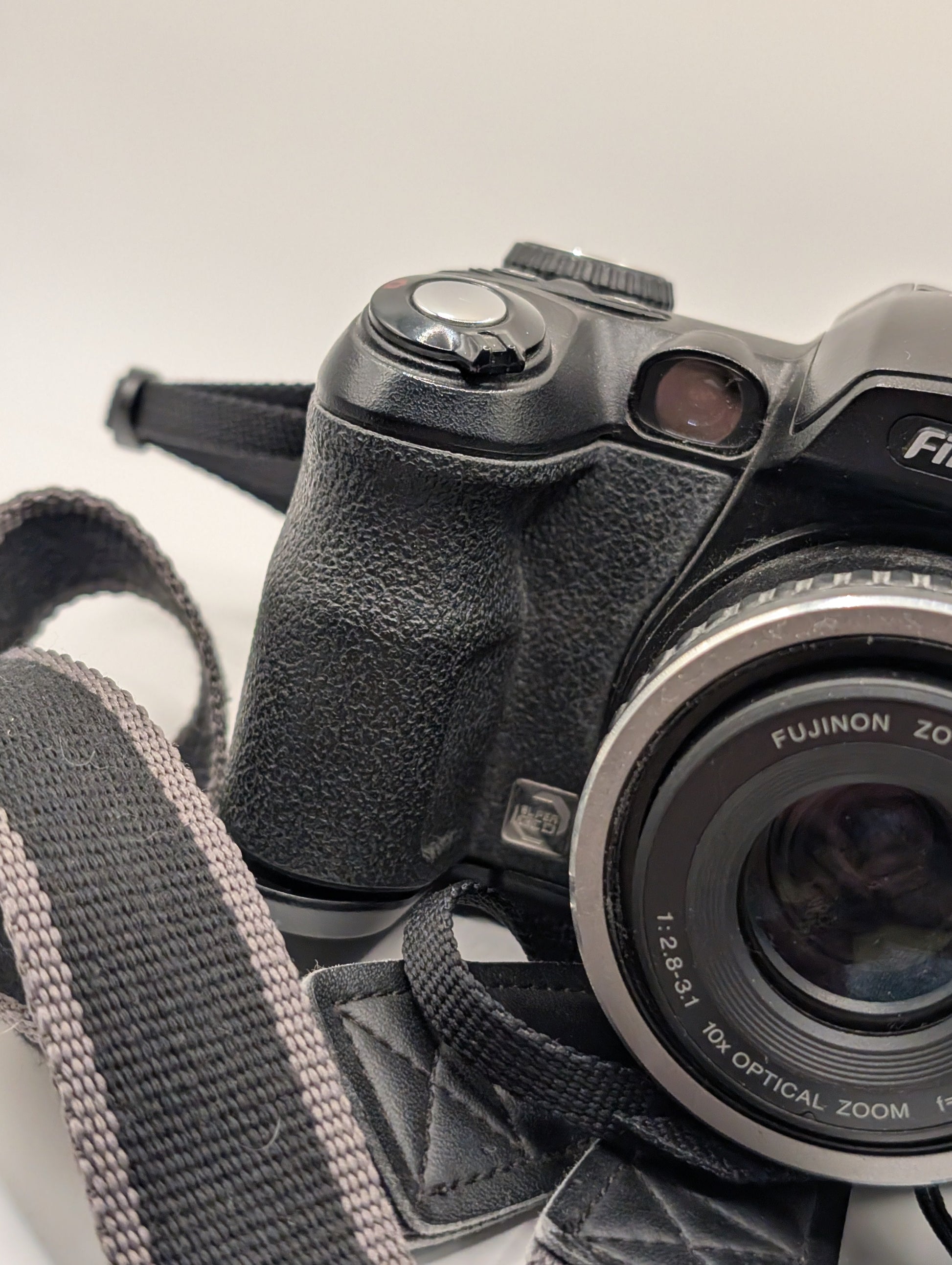 Fujifilm FinePix S5000 Digital Camera Black  Untested No Battery FRENLY BRICKS - Open 7 Days