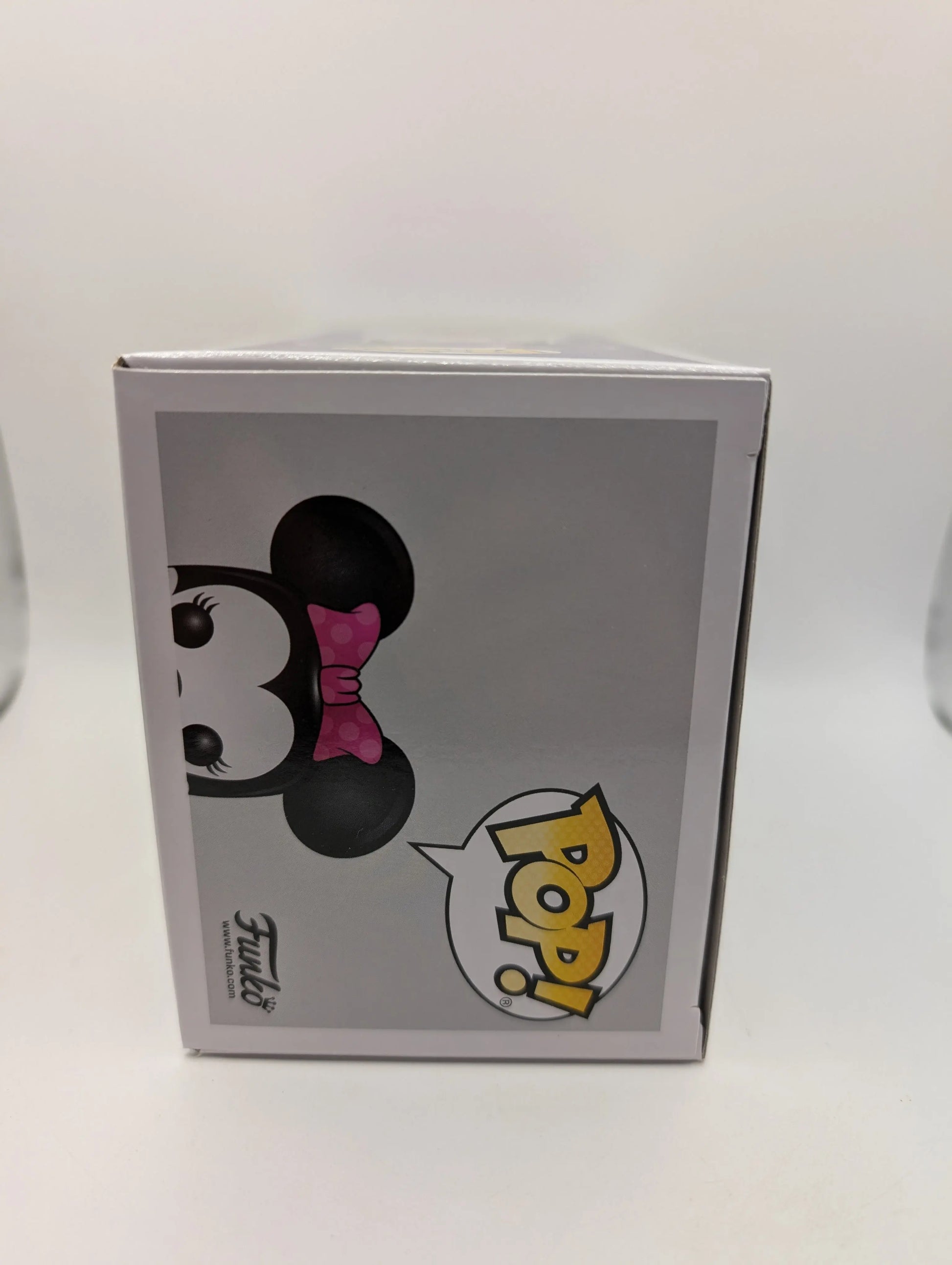 Funko Pop! Disney: Minnie Mouse #23 Diamond Collection - Exclusive Glitter Glam FRENLY BRICKS - Open 7 Days