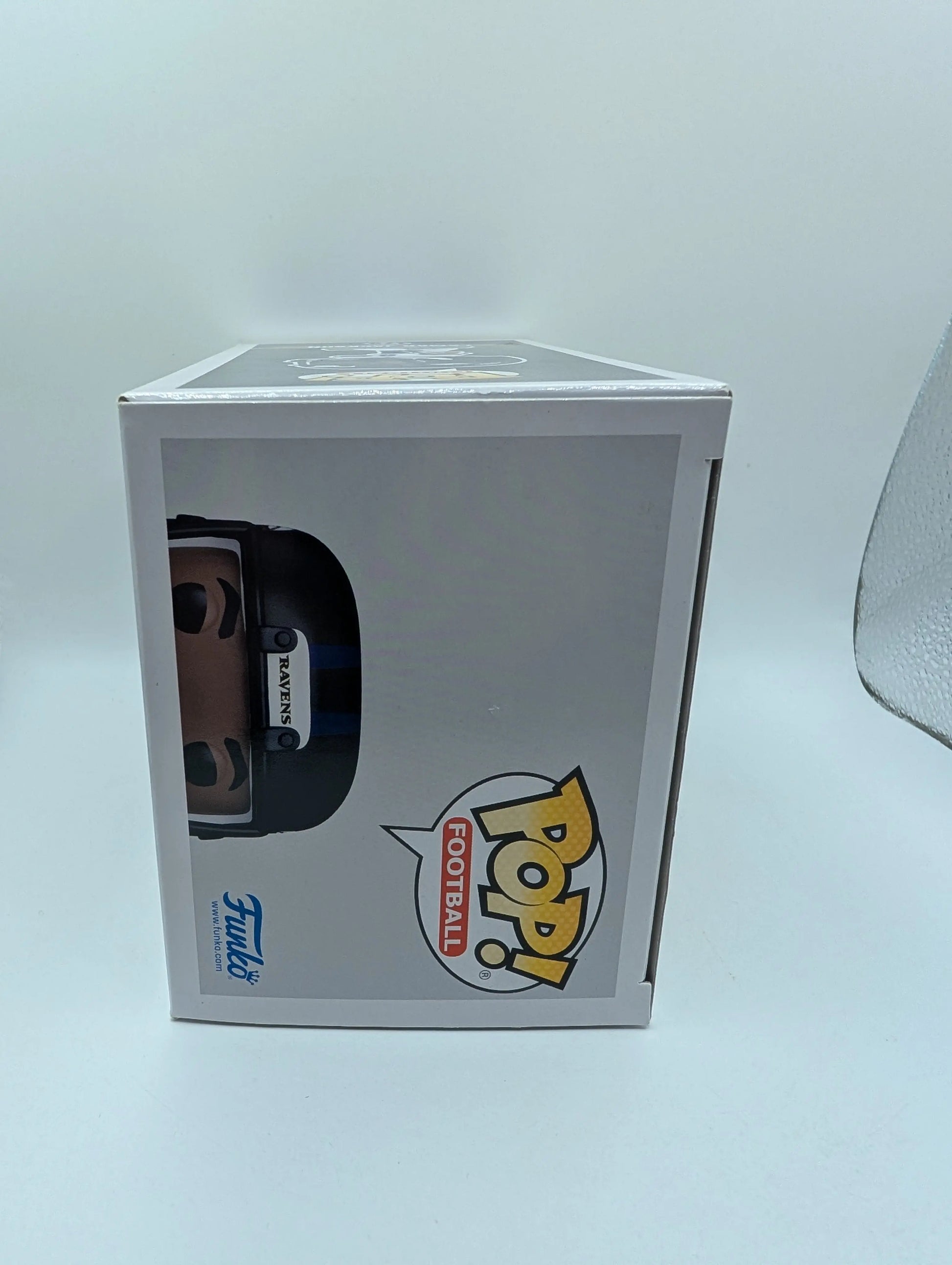 Funko Pop! Vinyl: Lamar Jackson #175 FRENLY BRICKS - Open 7 Days