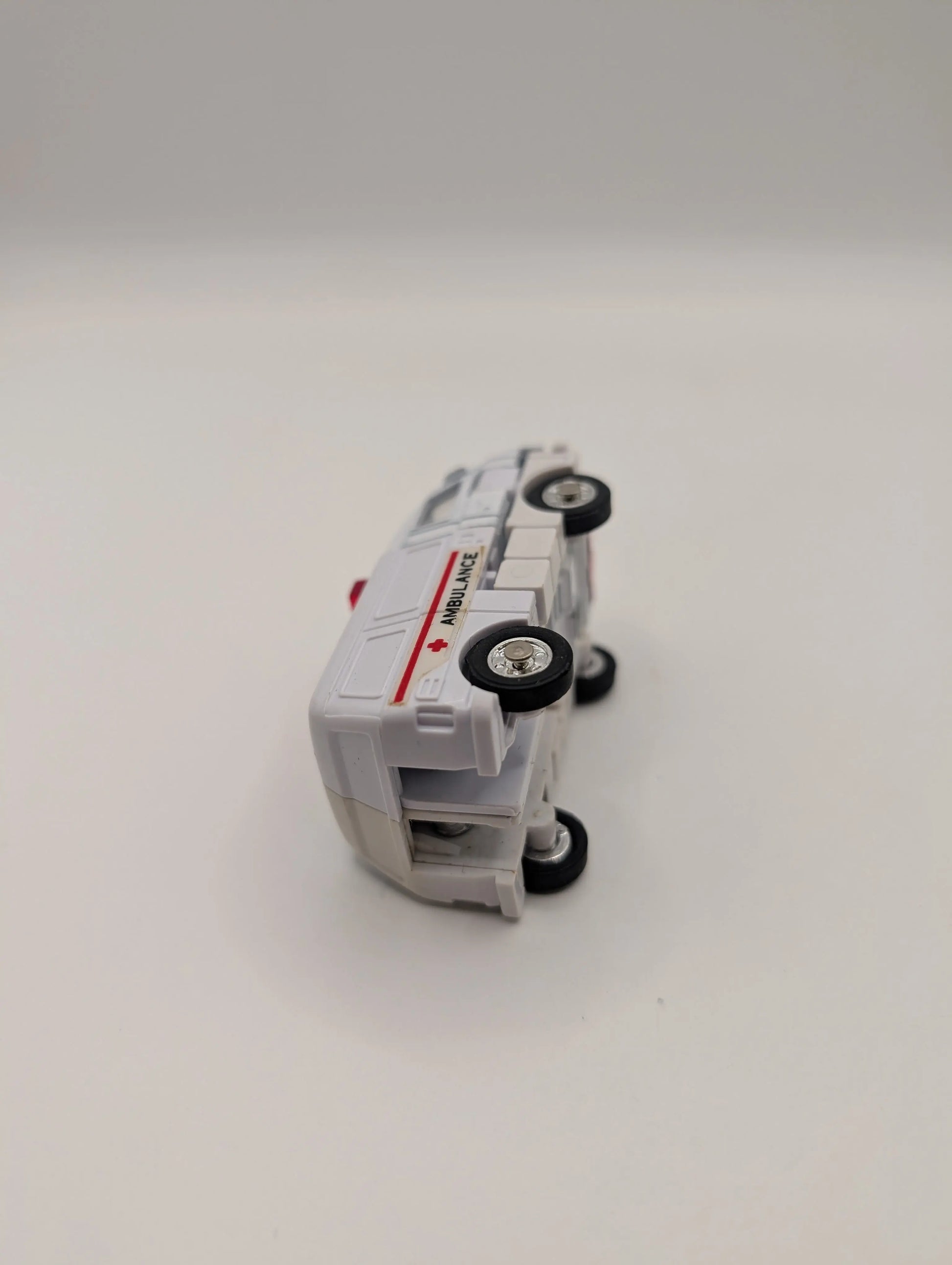 1983 Tonka GoBots Ambulance Van Transformers FRENLY BRICKS - Open 7 Days