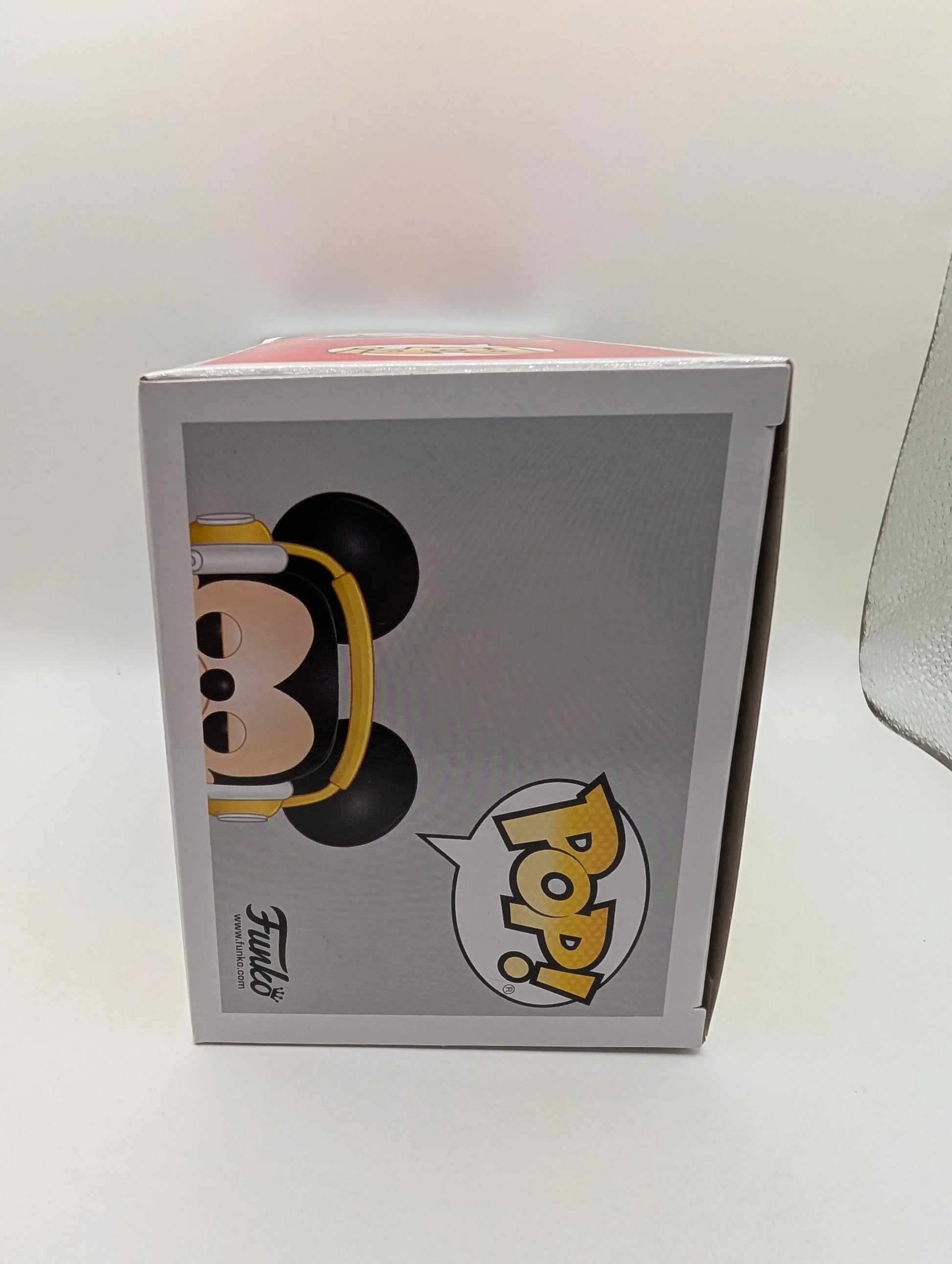 Funko Pop! Vinyl: Disney - Gamer Mickey (Sitting) -  #515 FRENLY BRICKS - Open 7 Days