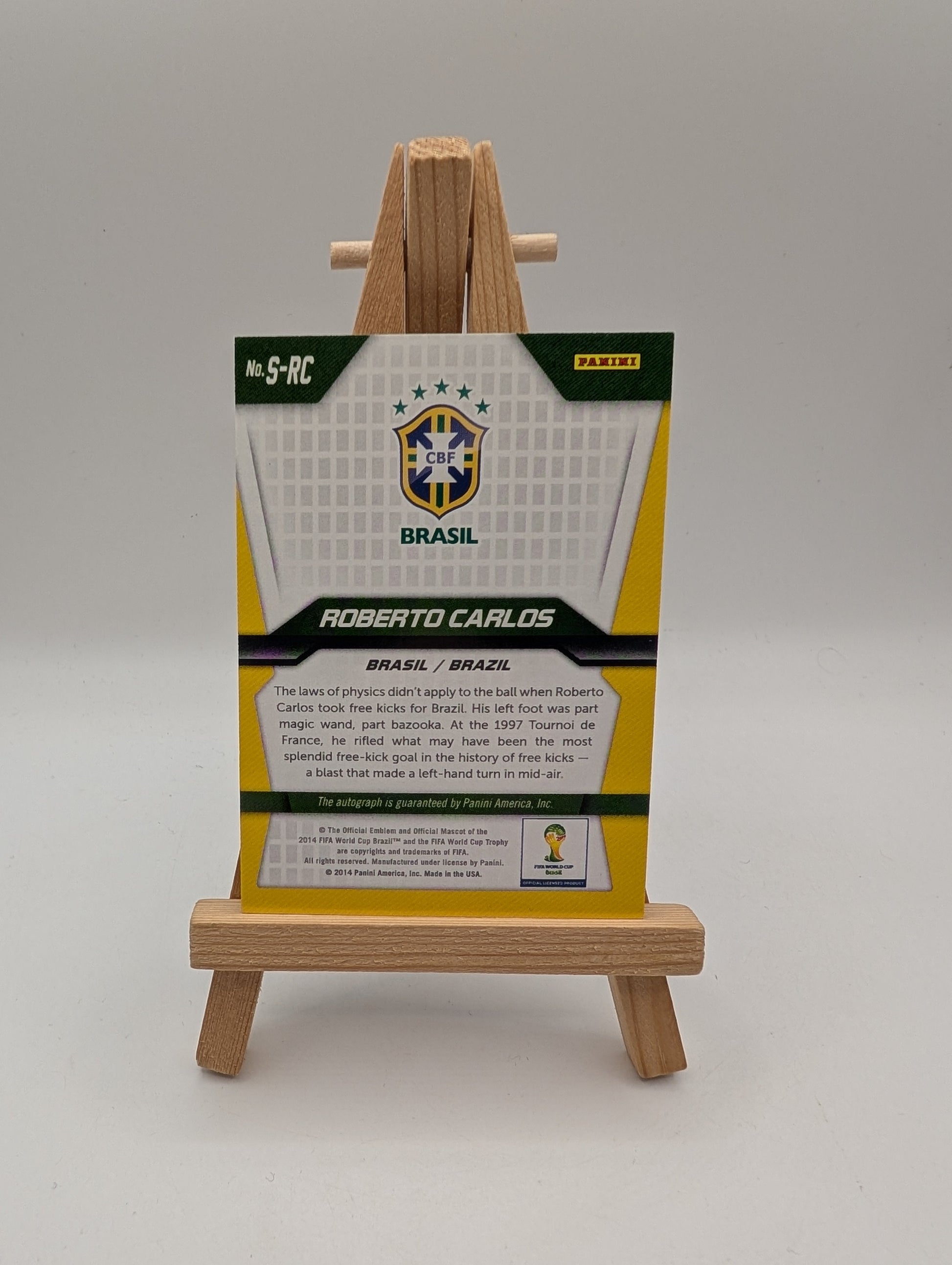 2014 Panini Prizm World Cup - Roberto Carlos  Signature #S-RC (AU) FRENLY BRICKS - Open 7 Days