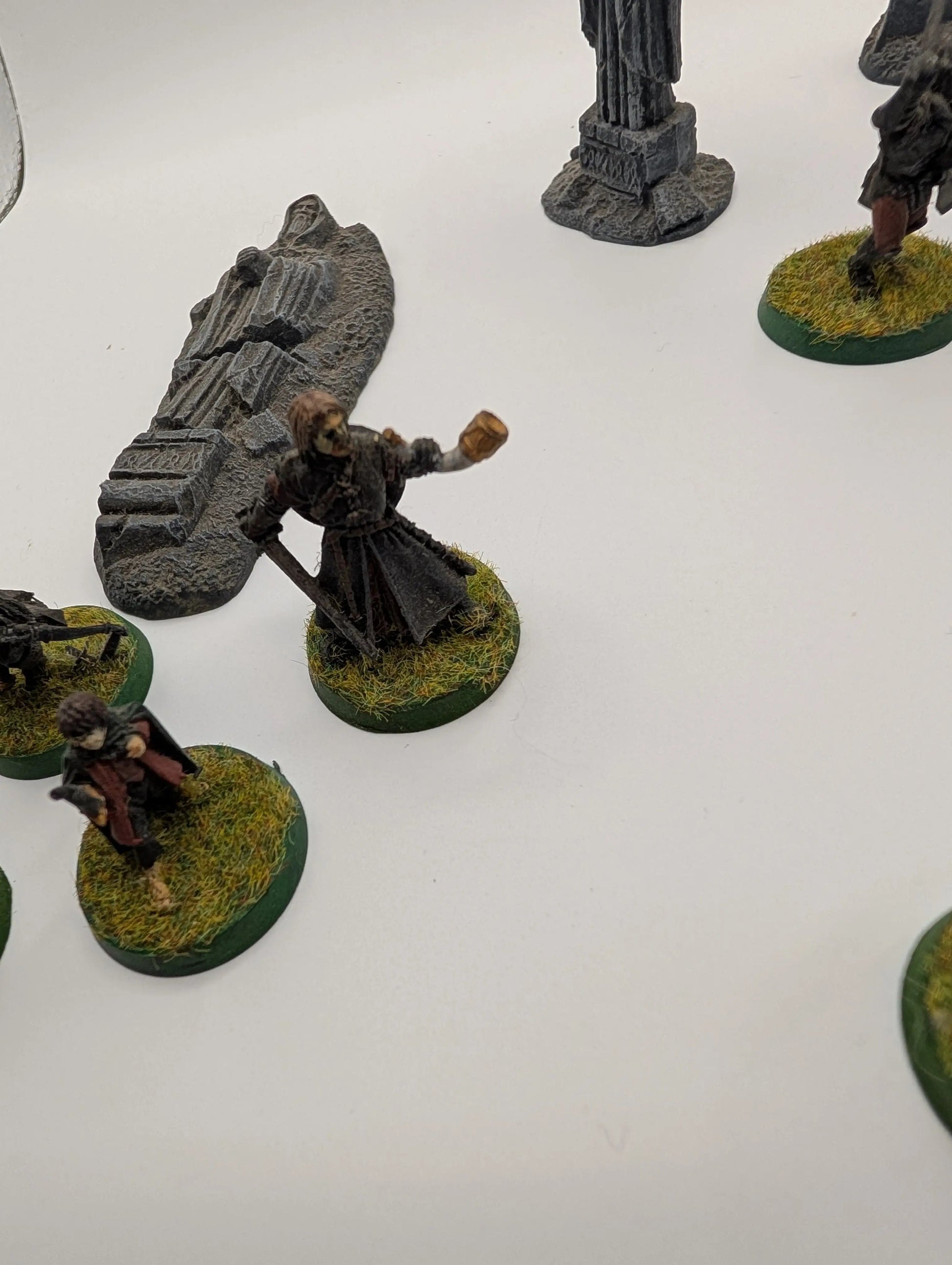 Lord of the Rings Games Workshop Orcs, Lurtz, Aragorn, Legolas, Boromir, Frodo Lot FRENLY BRICKS - Open 7 Days