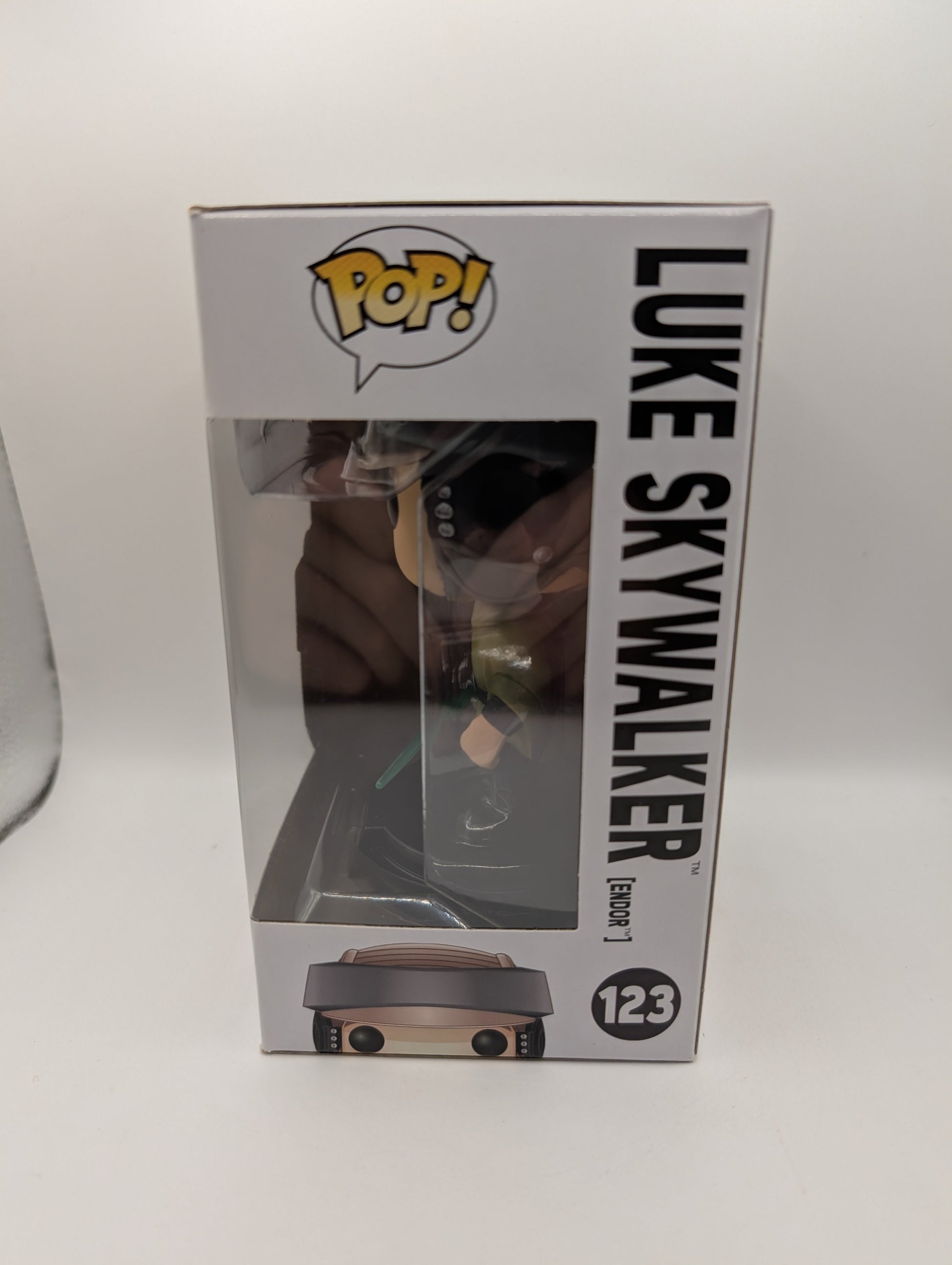 Star Wars Funko Pop - Luke Skywalker (Endor) - The Force Awakens - No. 123 FRENLY BRICKS - Open 7 Days