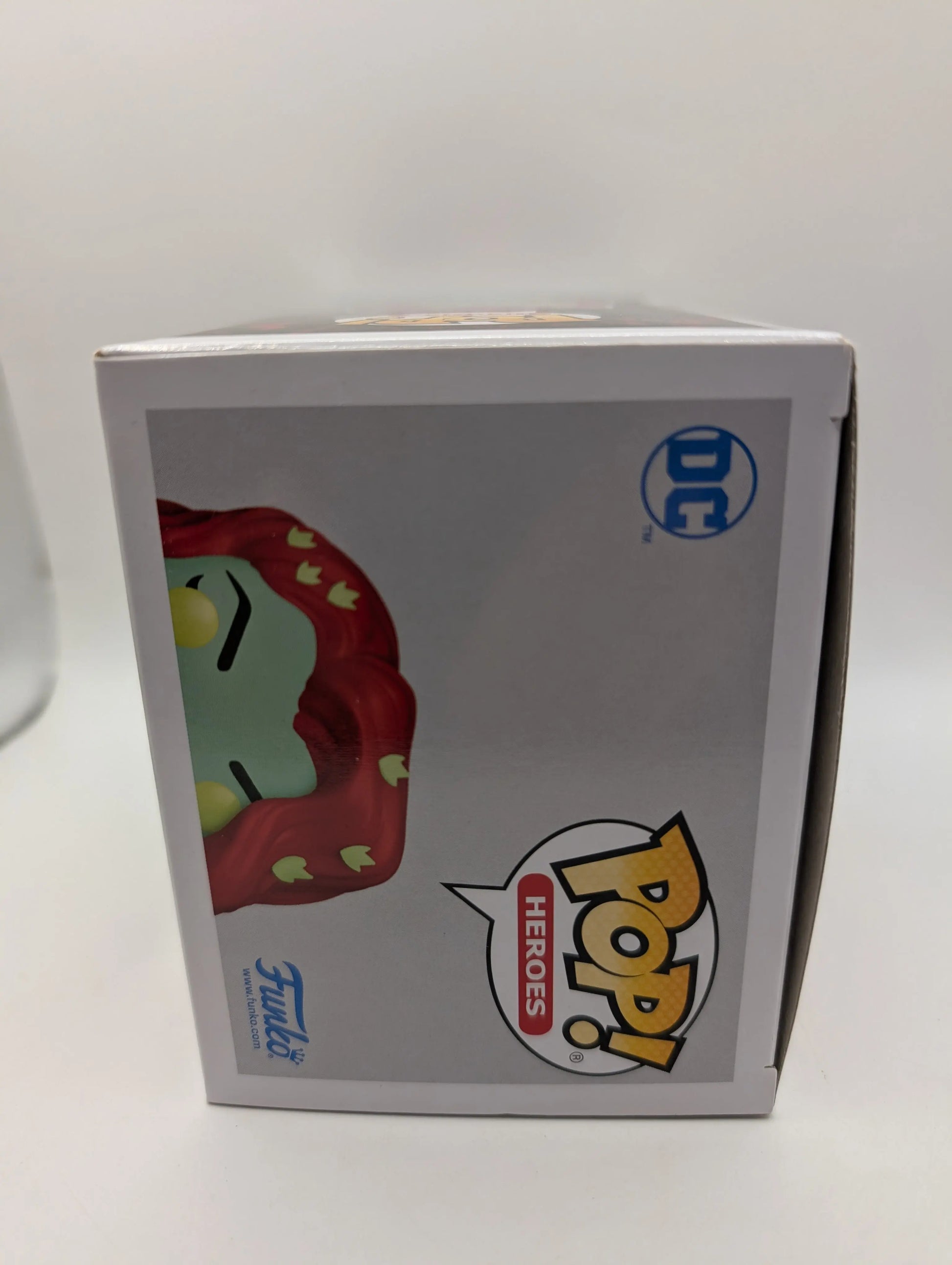 Funko Pop DC Heroes Harley Quinn Poison Ivy GITD #499 FRENLY BRICKS - Open 7 Days