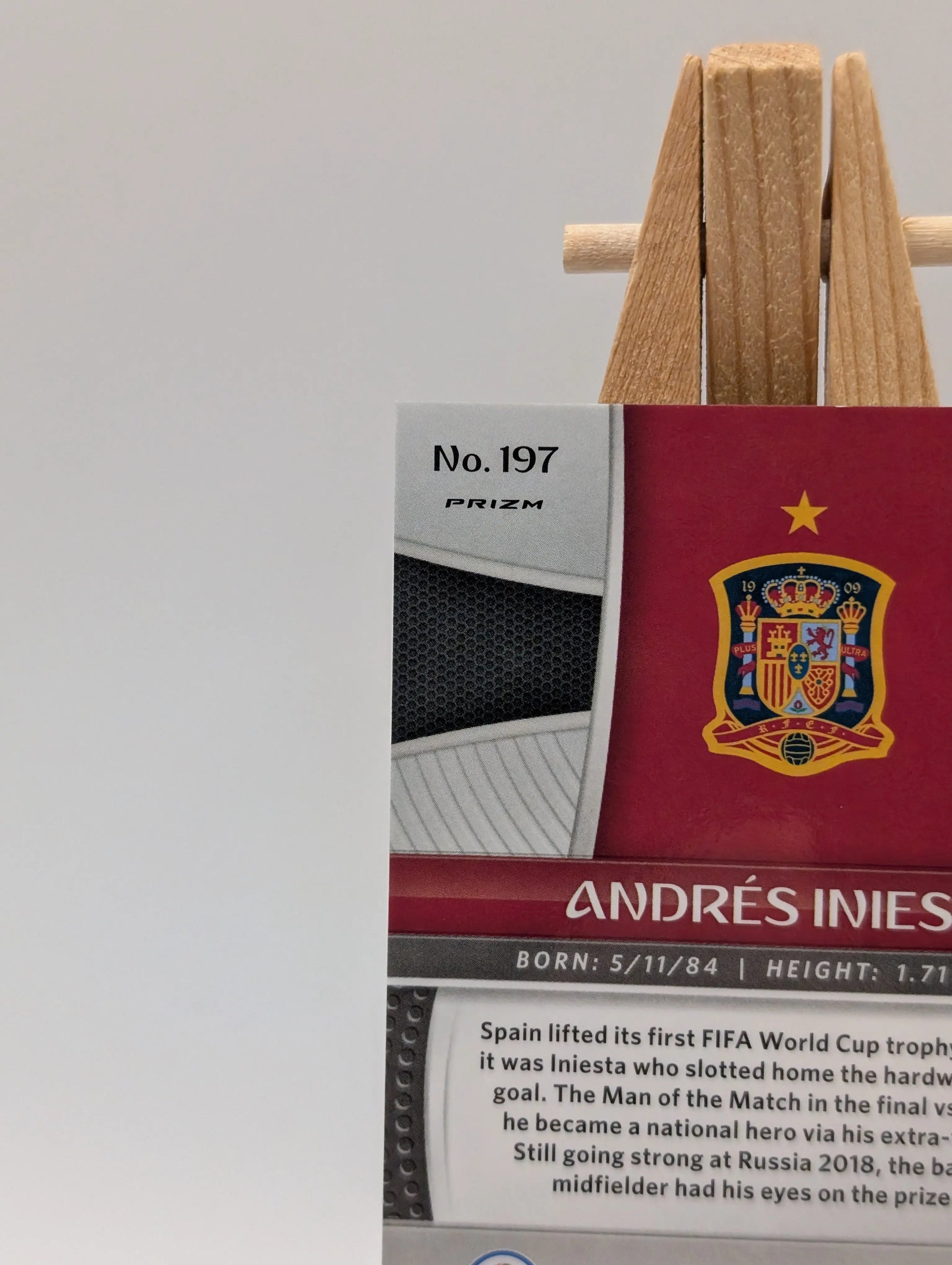 Prizm World Cup 2018 Andres Iniesta Spain Light Blue Lazer /125 FRENLY BRICKS - Open 7 Days