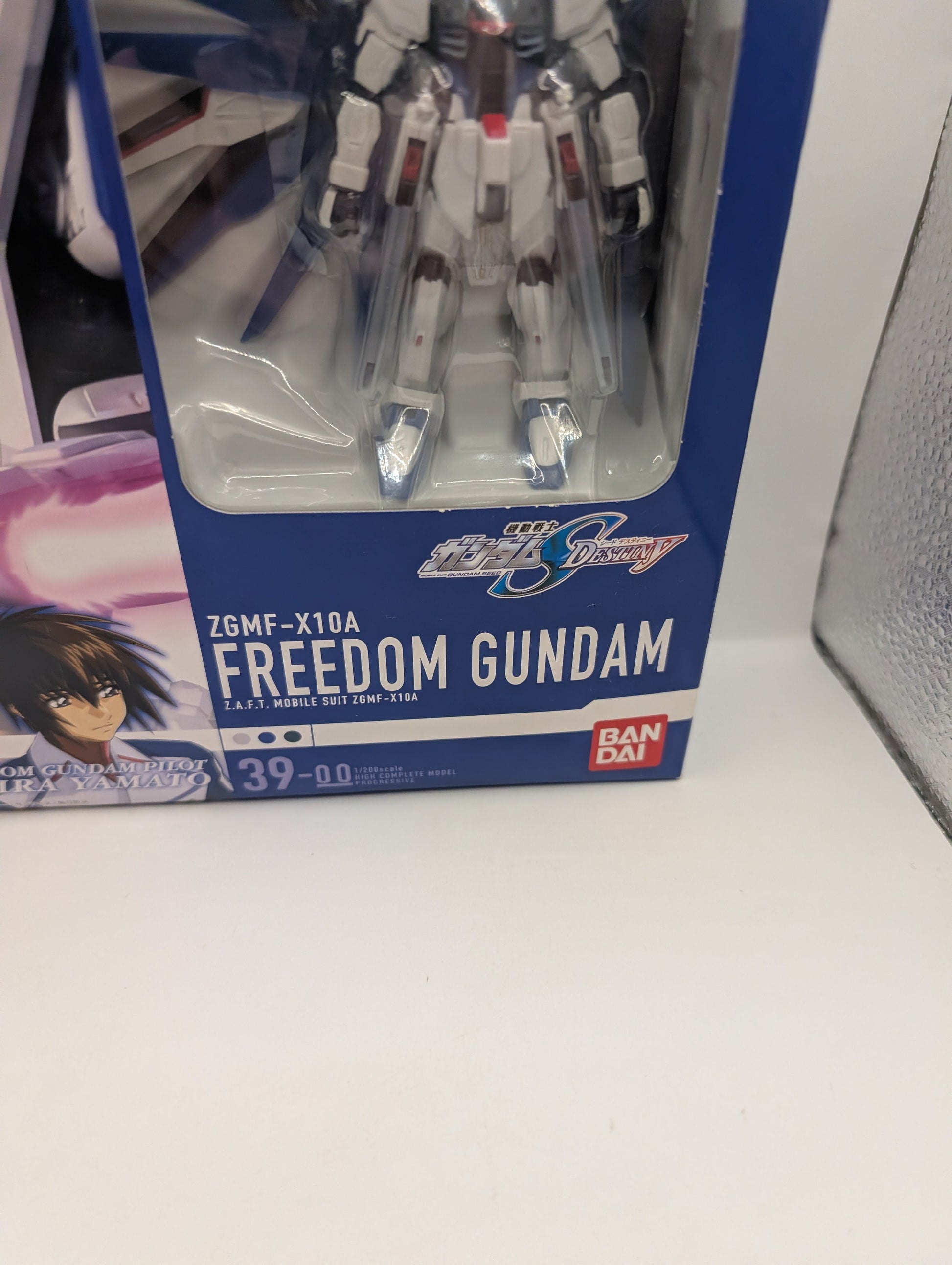 HCM Pro 39-00 ZGMF-X10A FREEDOM Gundam 1/200 Action Figure Gundam SEED NEW Japan FRENLY BRICKS - Open 7 Days