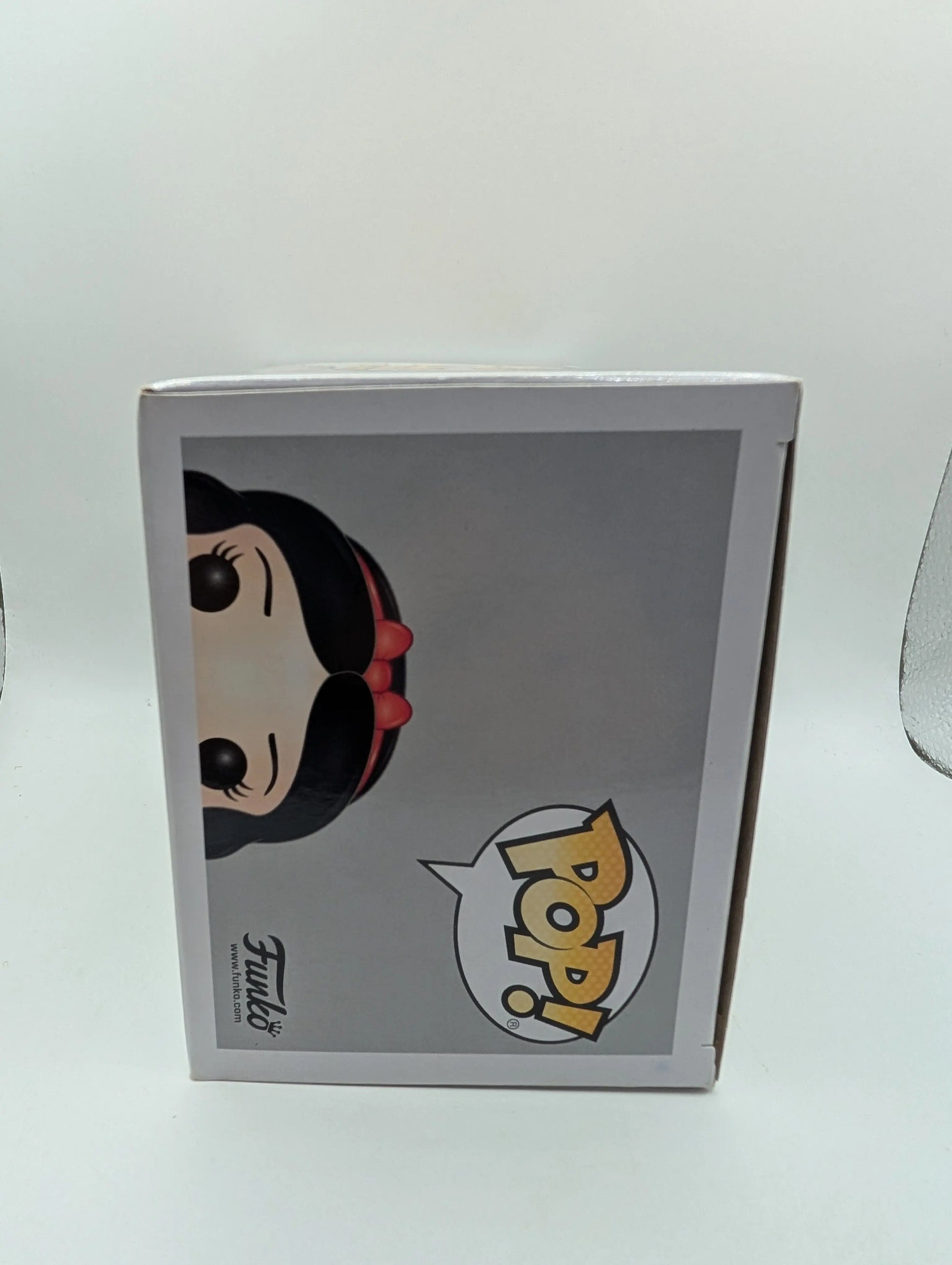 Funko Pop! Disney - Snow White and the Seven Dwarfs Vinyl Figure #339 FRENLY BRICKS - Open 7 Days