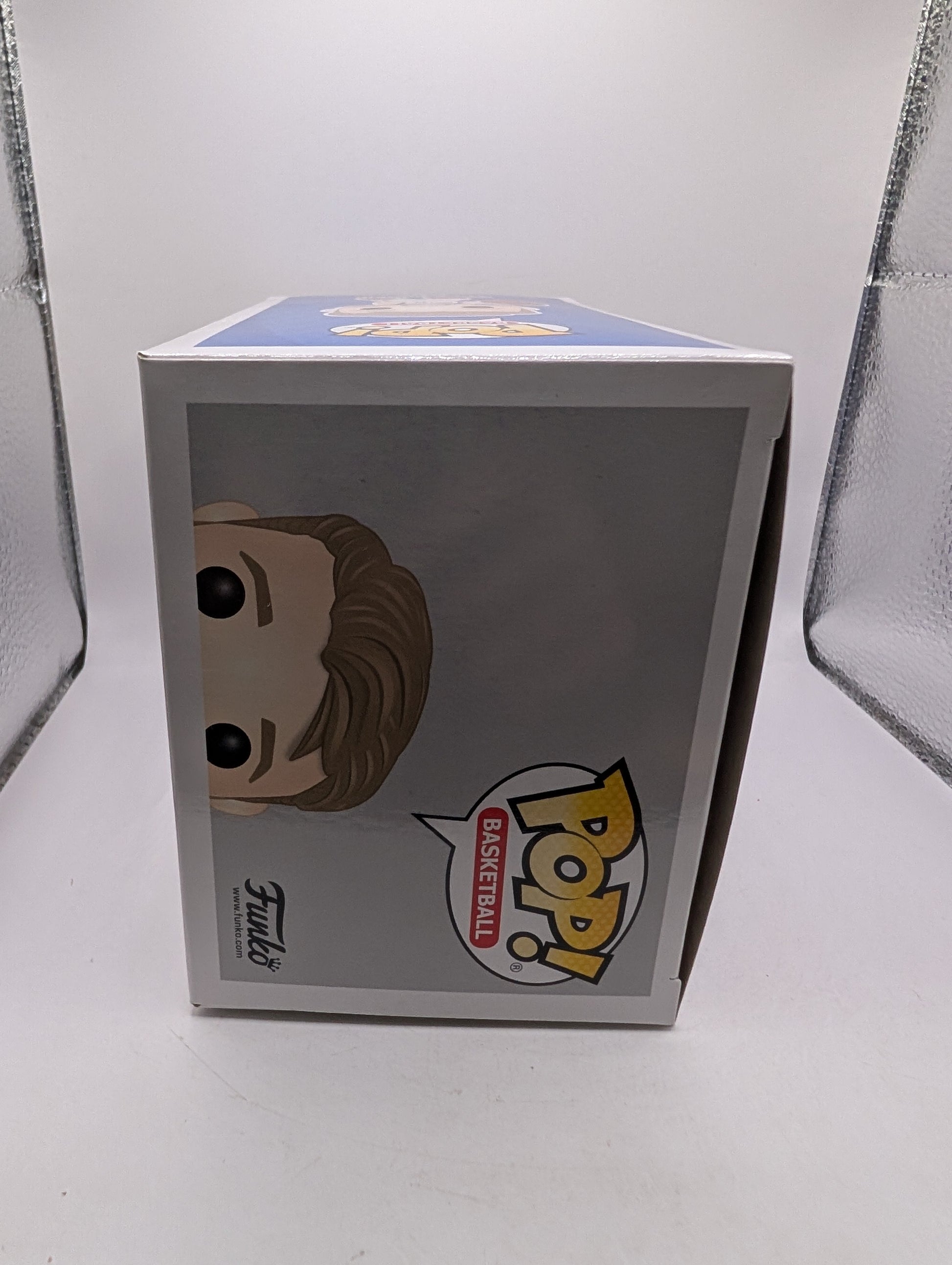 Luka Doncic Funko Pop! Vinyl #60 Dallas Mavericks FRENLY BRICKS - Open 7 Days