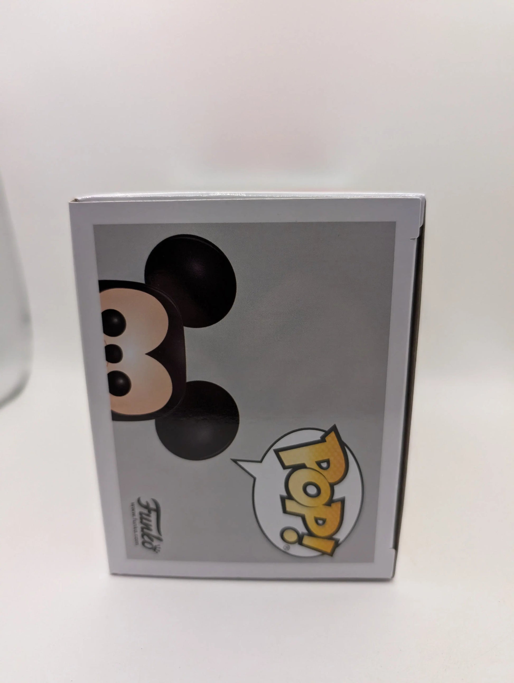 Apprentice Mickey Pop 426 - Disney Funko Pop! 2018 - Vaulted FRENLY BRICKS - Open 7 Days