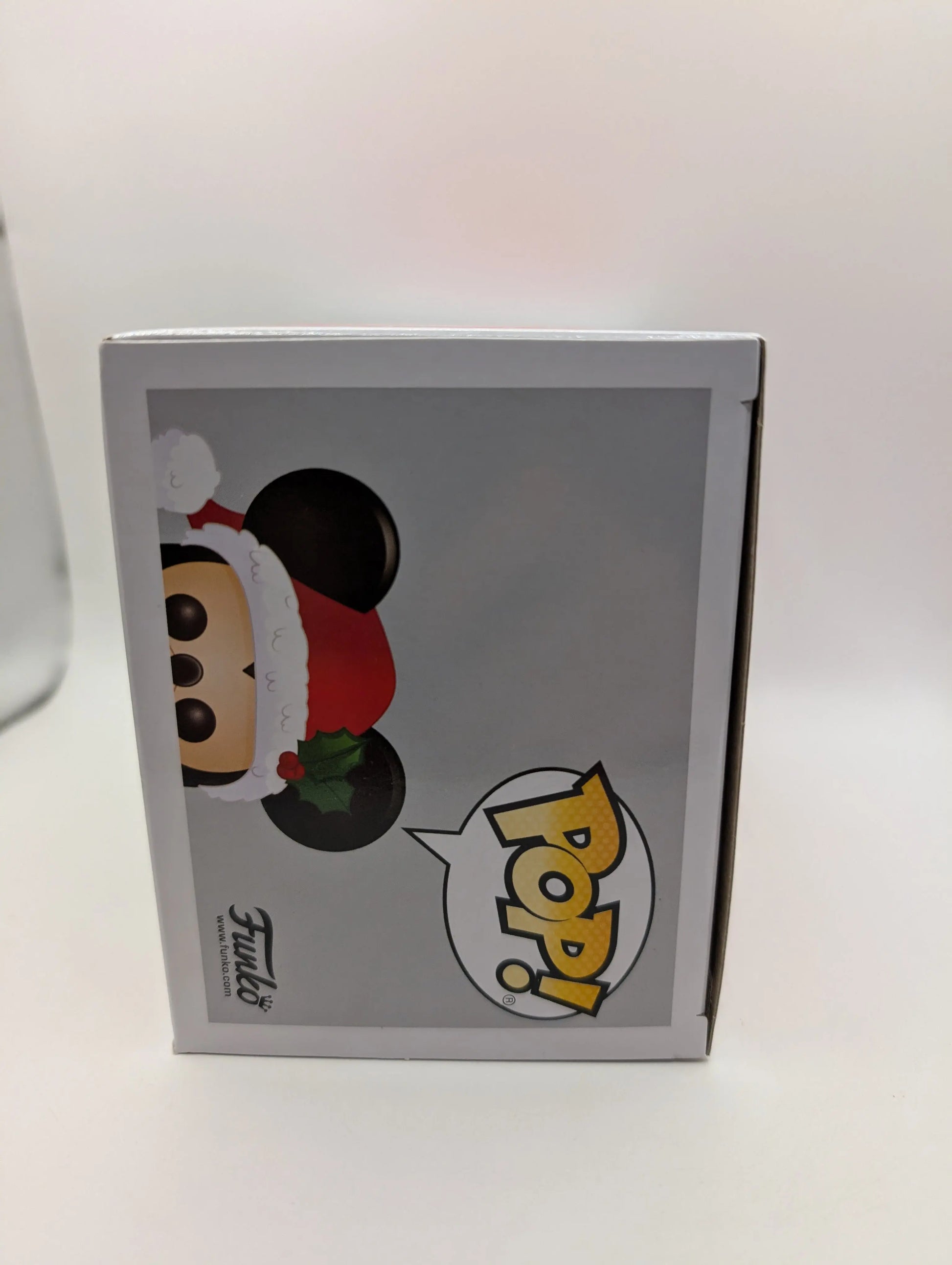 Funko POP! Disney Mickey Mouse & Friends Mickey Mouse Christmas #612 FRENLY BRICKS - Open 7 Days
