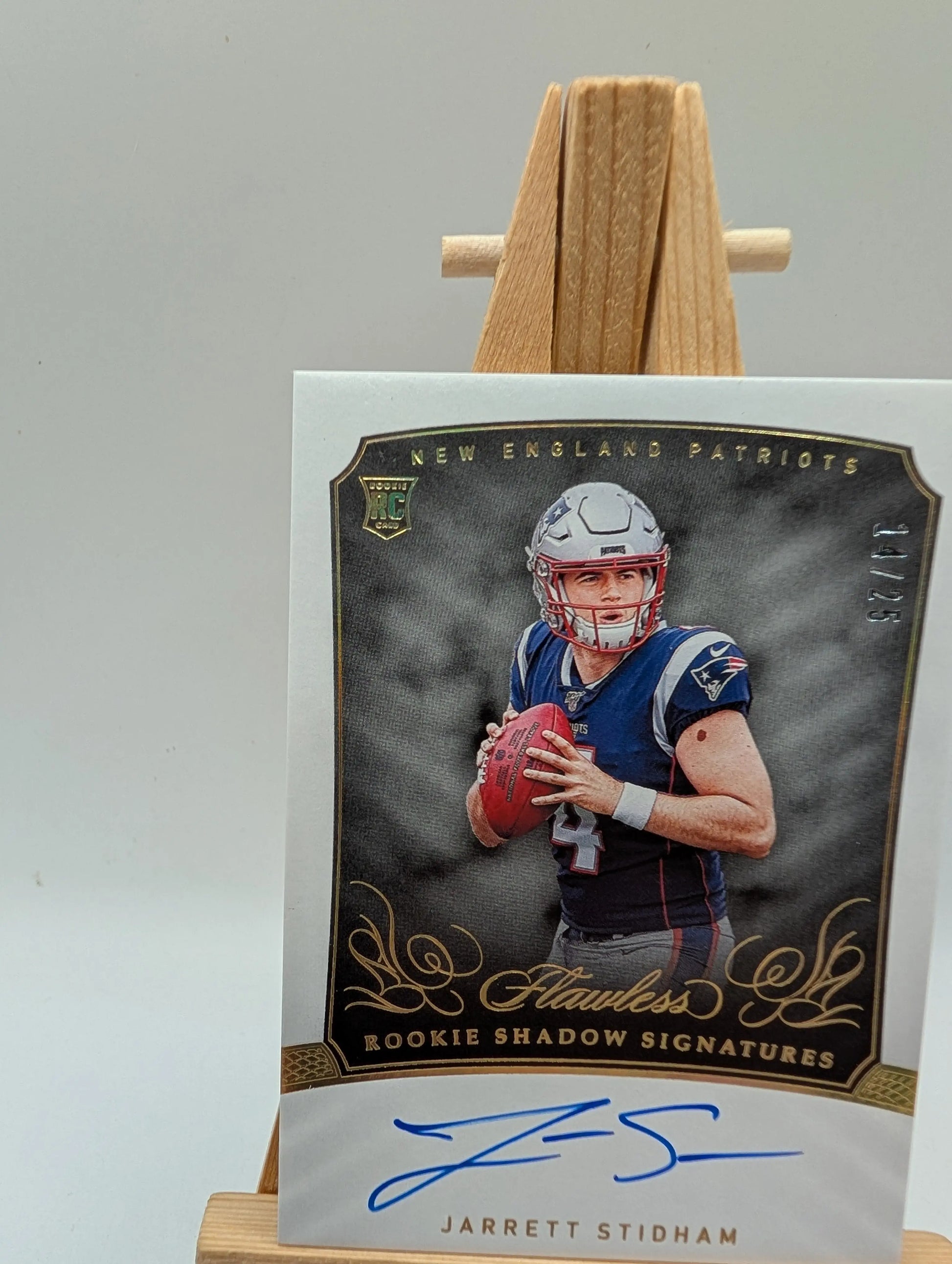 2019 Flawless Jarrett Stidham RC Shadow Signatures Gold ON CARD Auto /25 RSS-JS FRENLY BRICKS - Open 7 Days