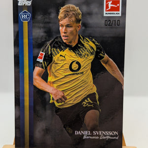2025-26 Topps Bundesliga Daniel Svensson Black /10 RC Rookie FRENLY BRICKS - Open 7 Days
